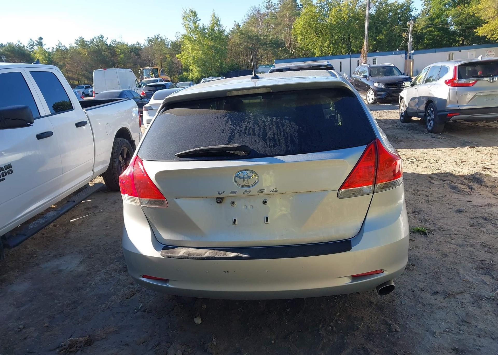 2010 TOYOTA VENZA