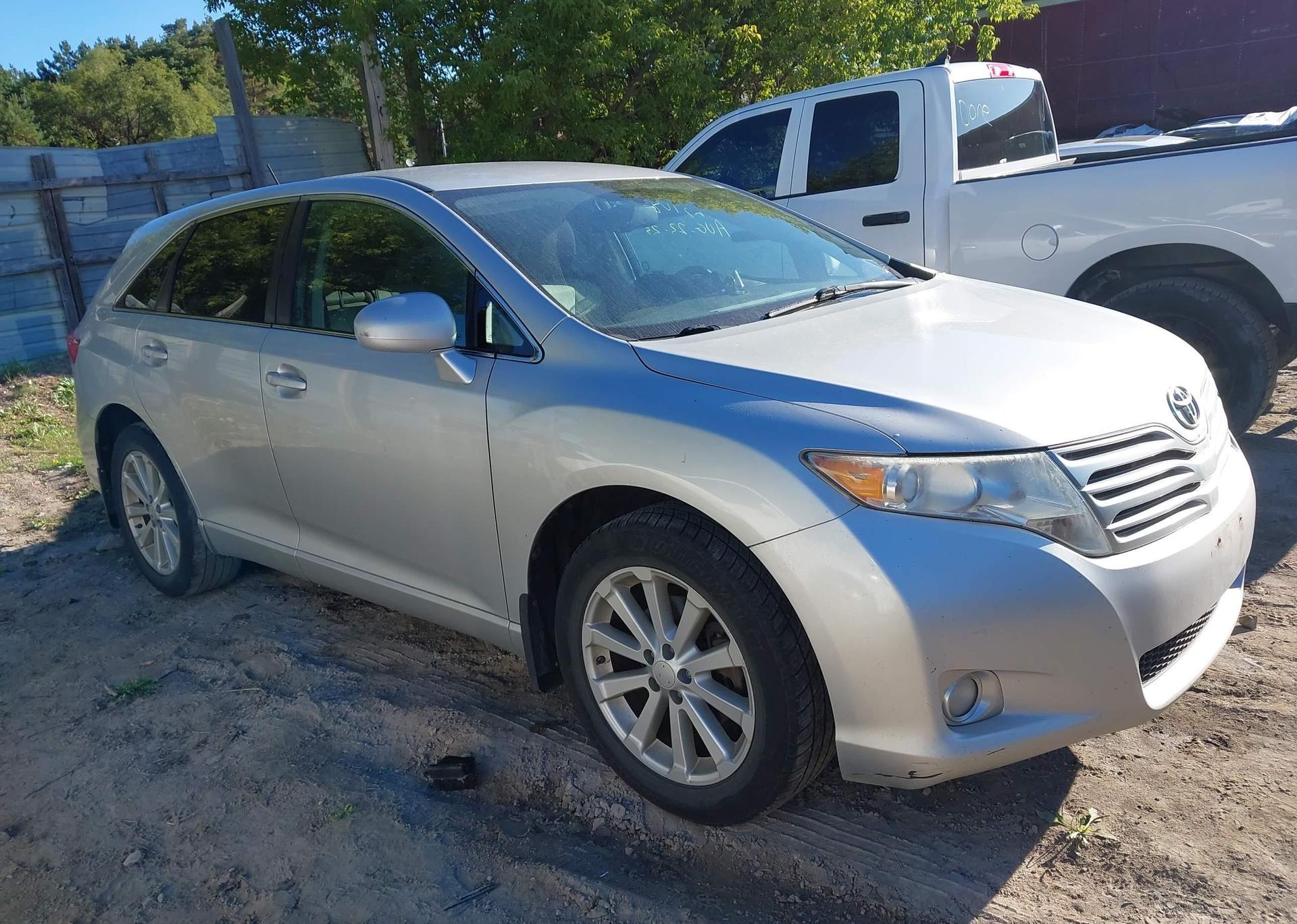 2010 TOYOTA VENZA