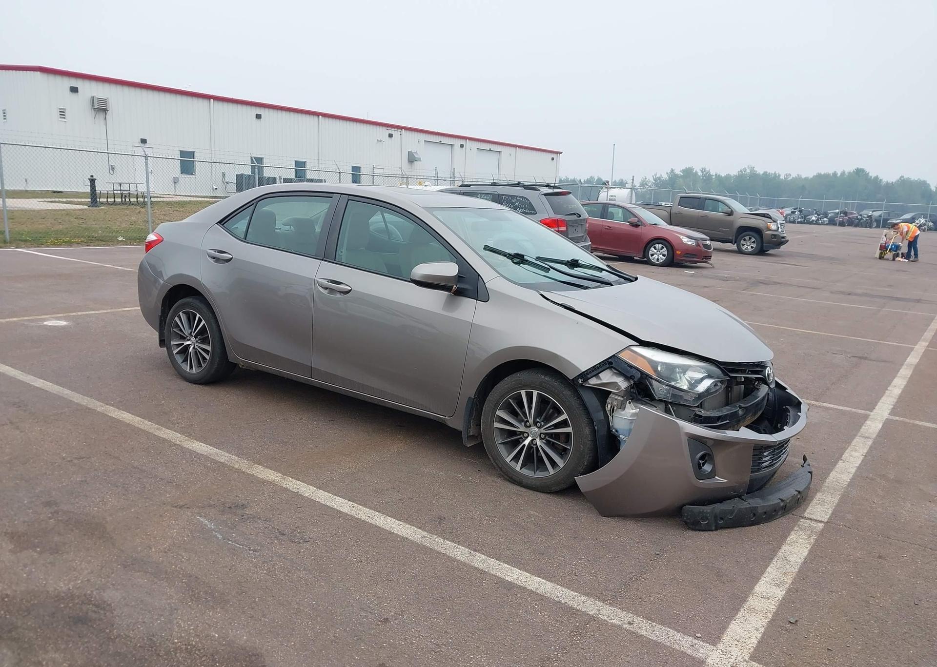 2016 TOYOTA COROLLA LE