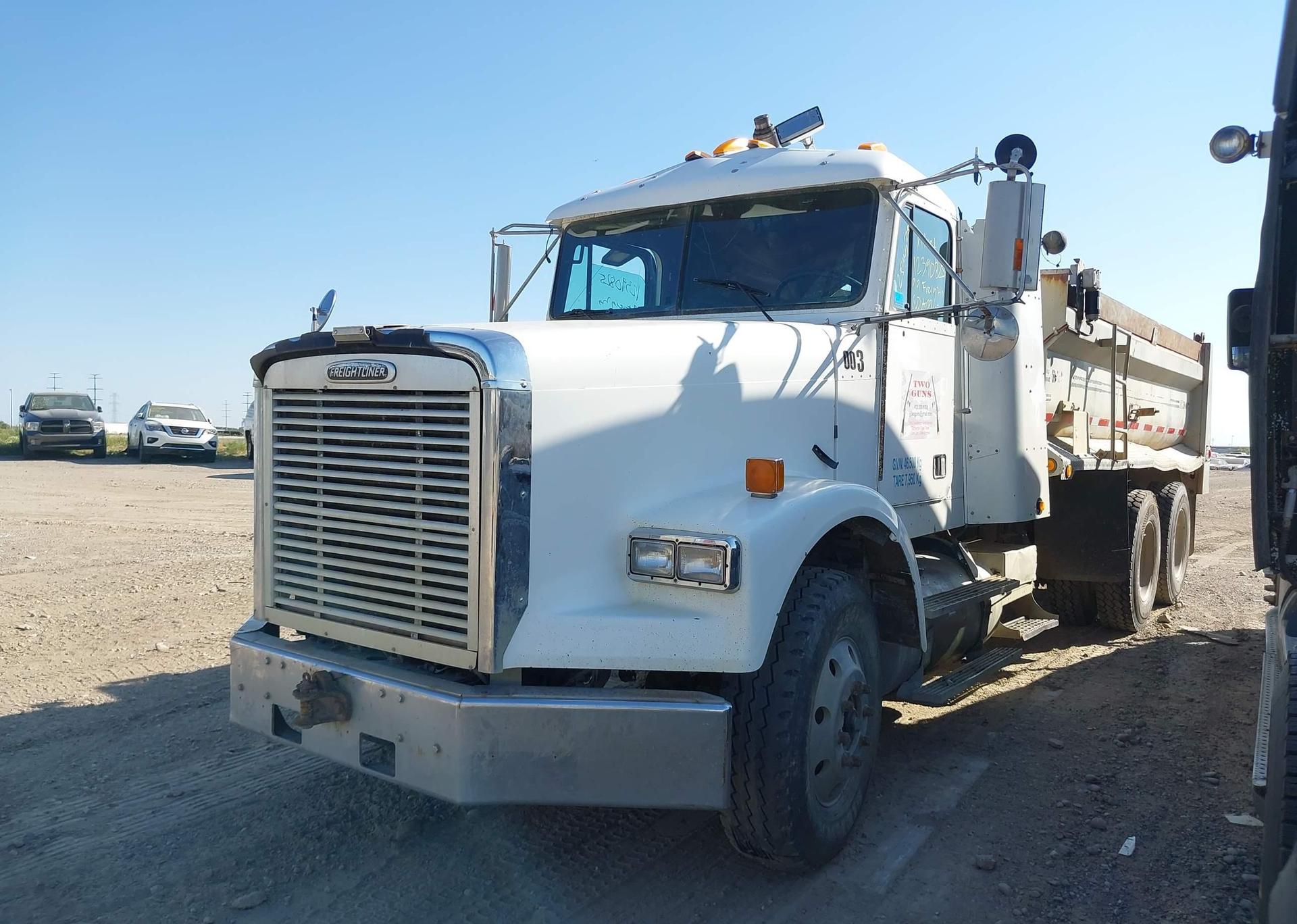 1999 FREIGHTLINER CONVENTIONAL FLD120