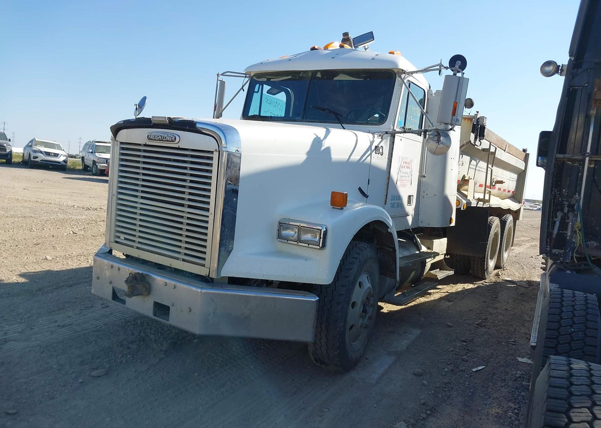 1999 FREIGHTLINER CONVENTIONAL FLD120