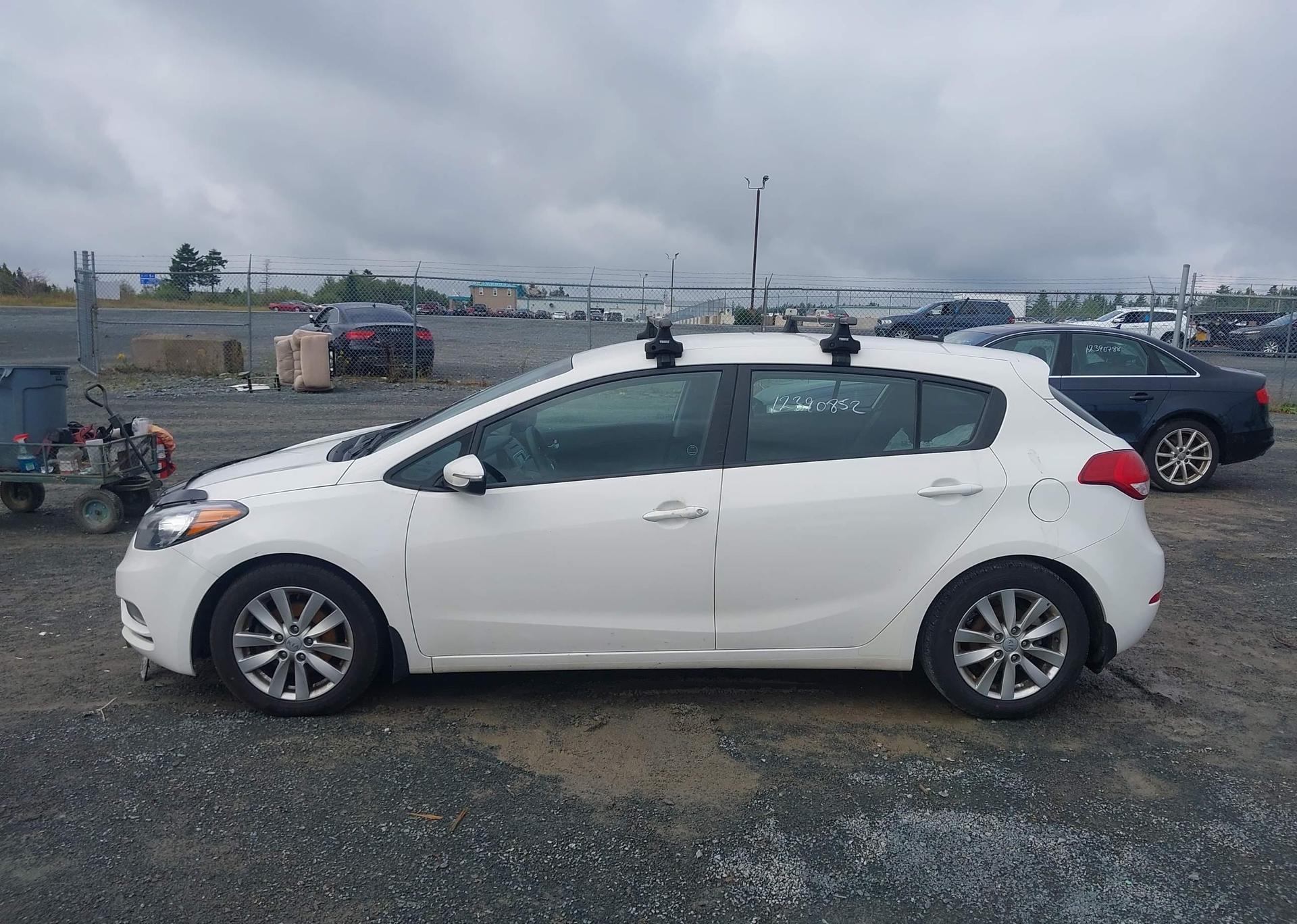 2016 KIA FORTE LX