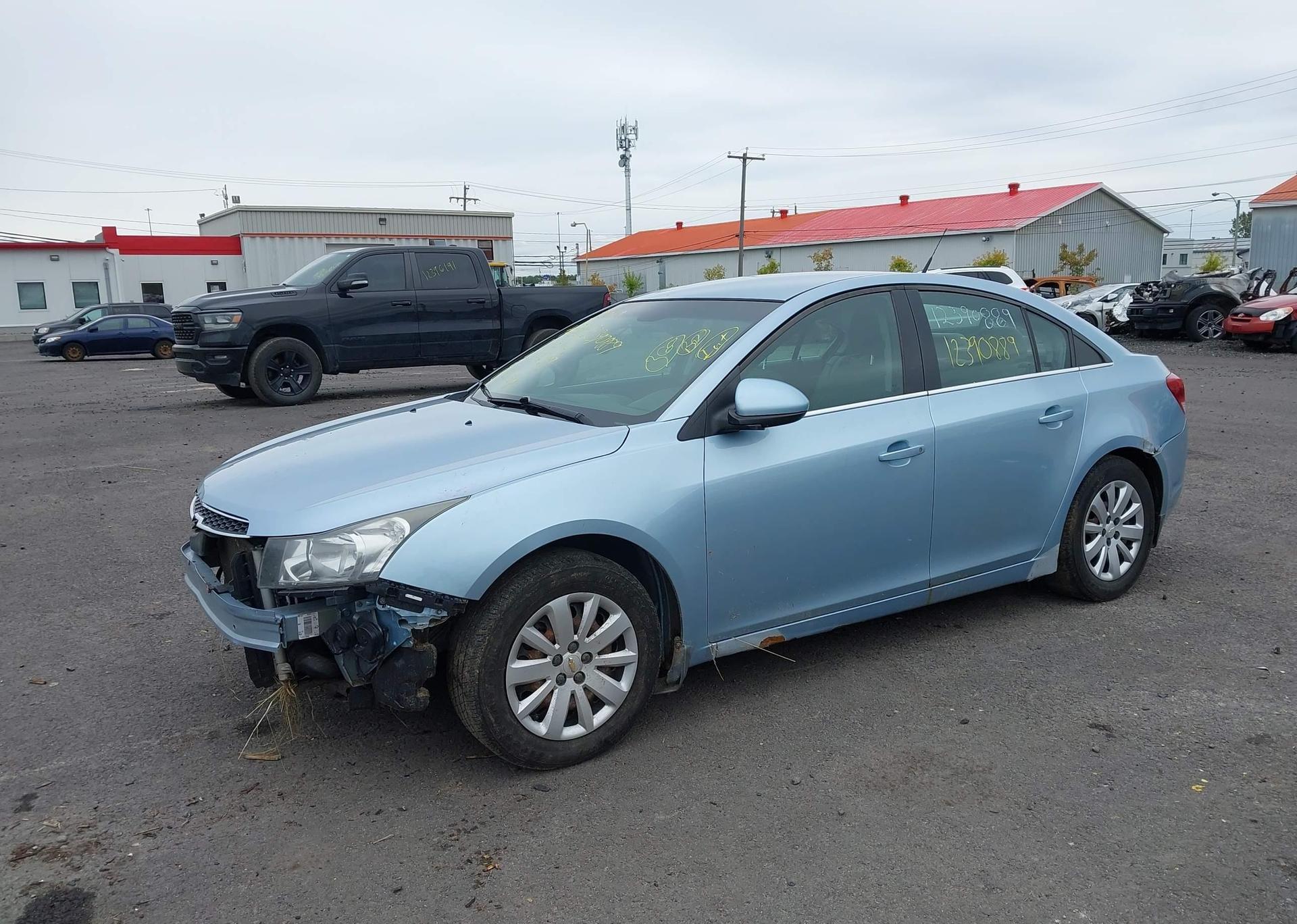 2011 CHEVROLET CRUZE