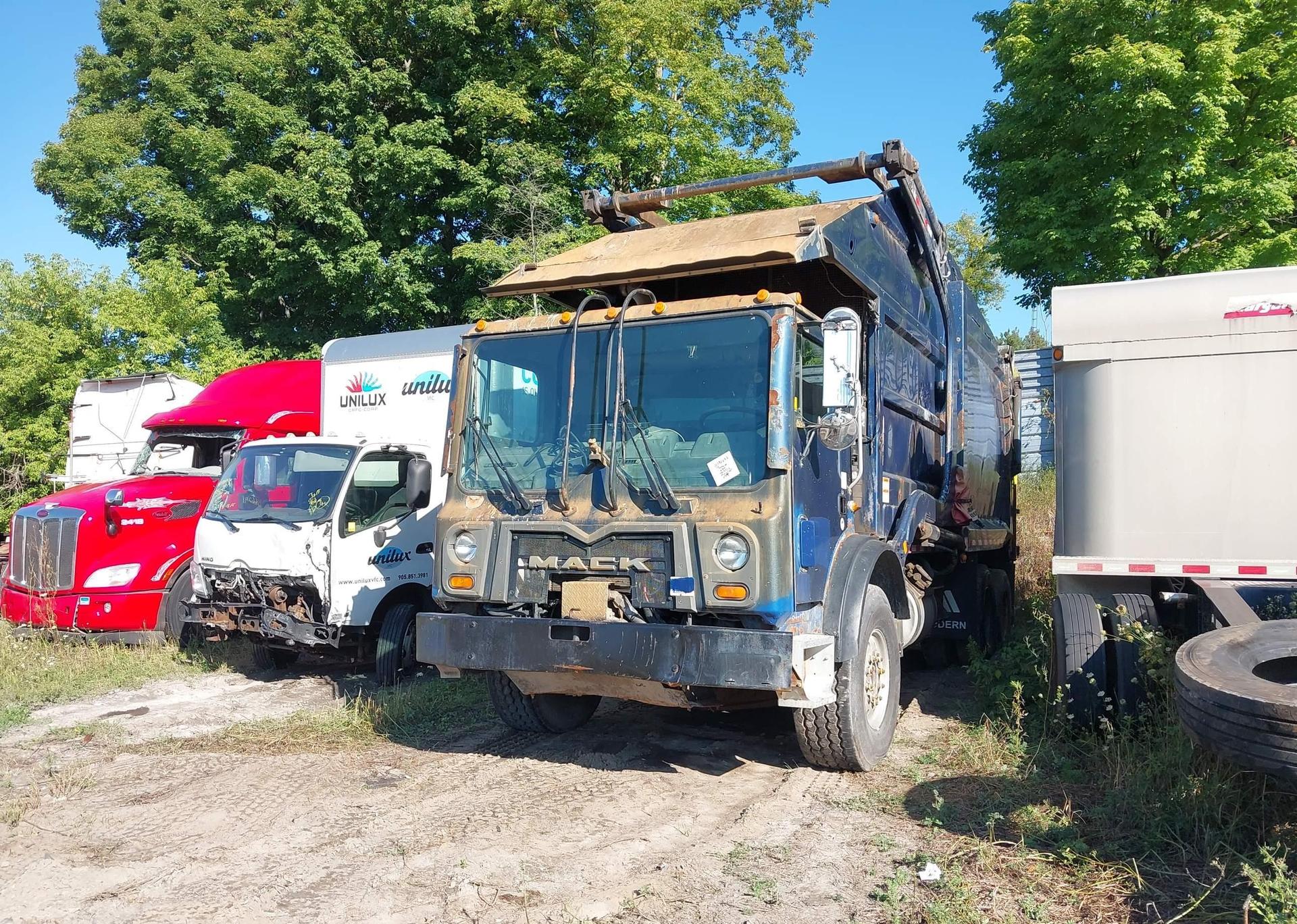2012 MACK 600 MRU600