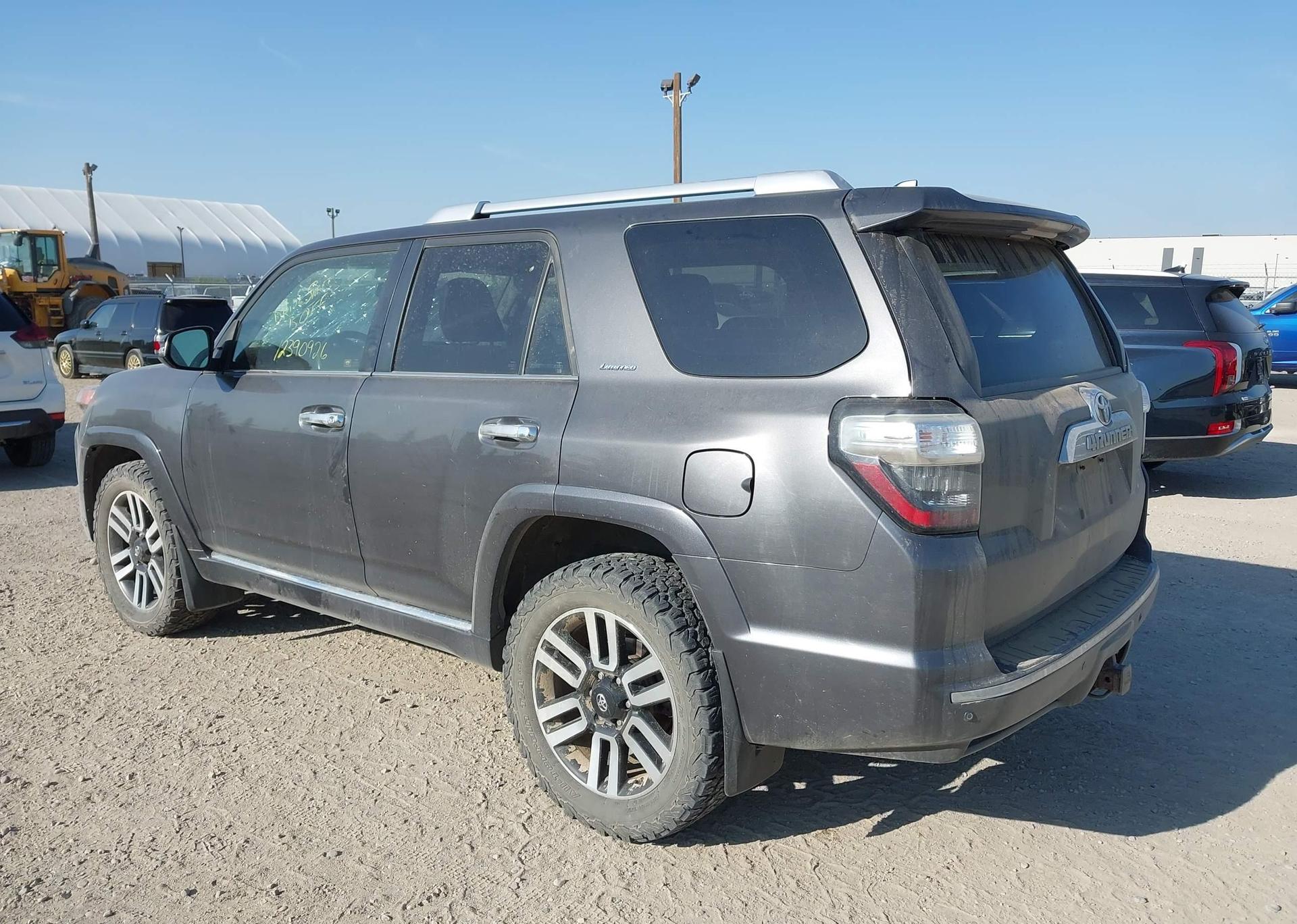 2017 TOYOTA 4RUNNER SR5