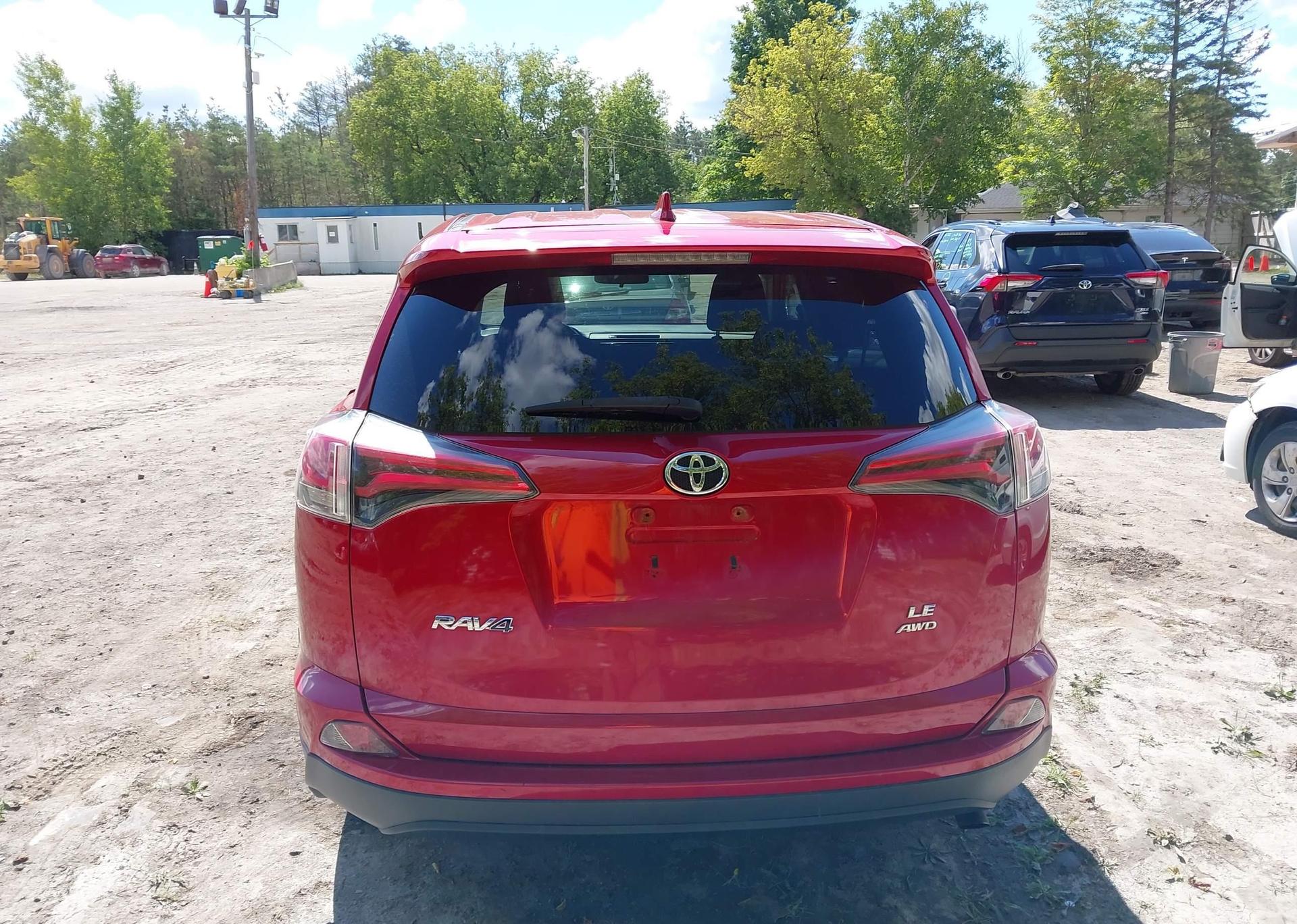 2016 TOYOTA RAV4 LE