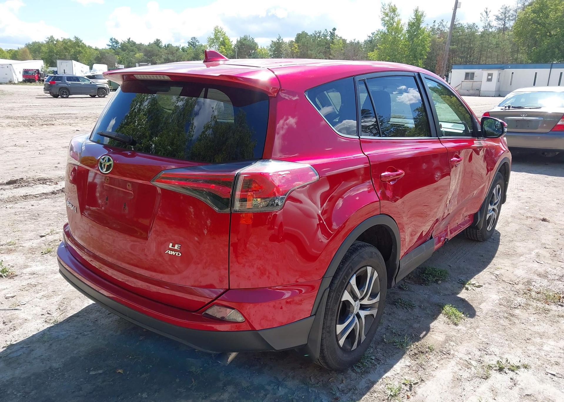 2016 TOYOTA RAV4 LE