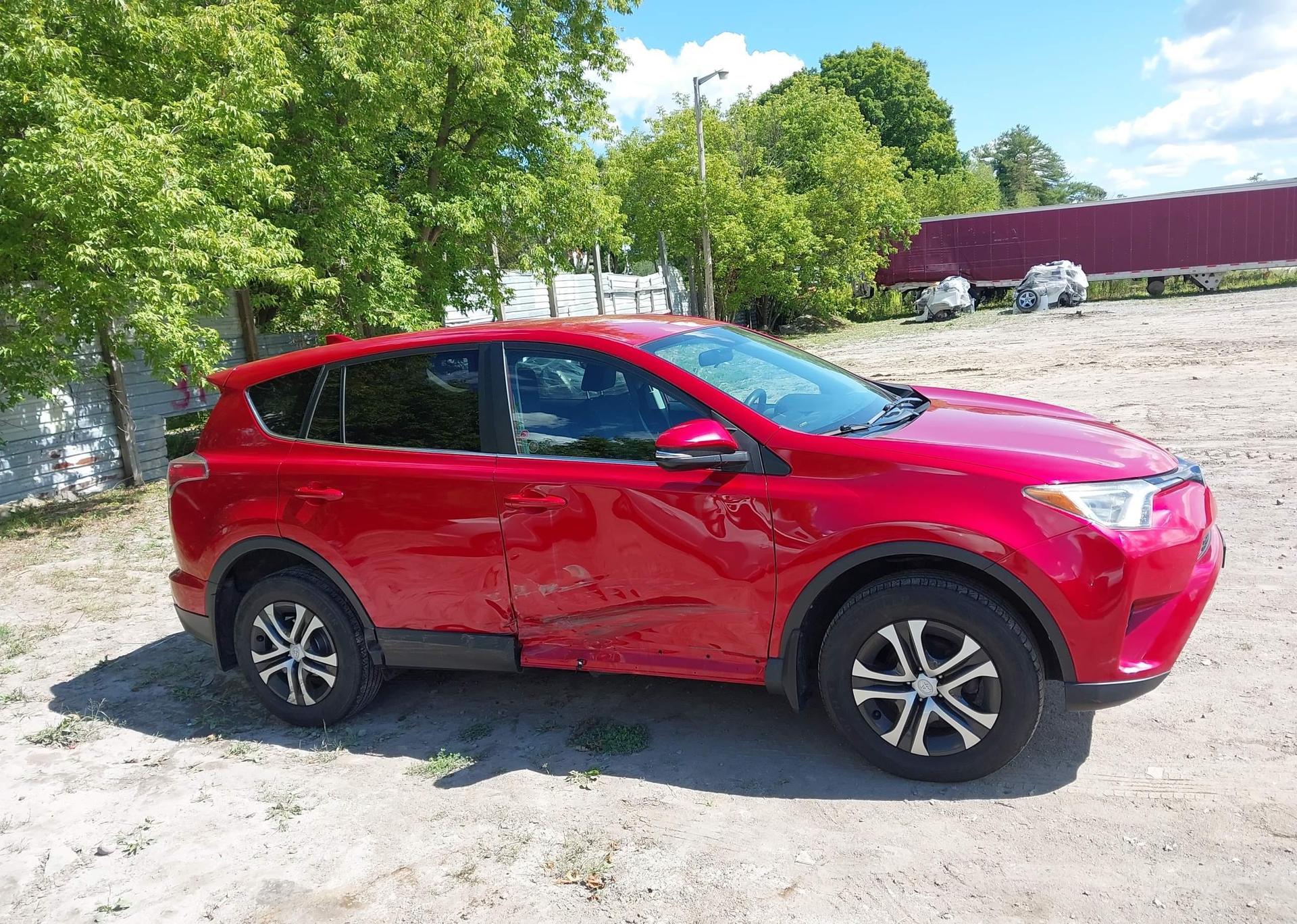 2016 TOYOTA RAV4 LE