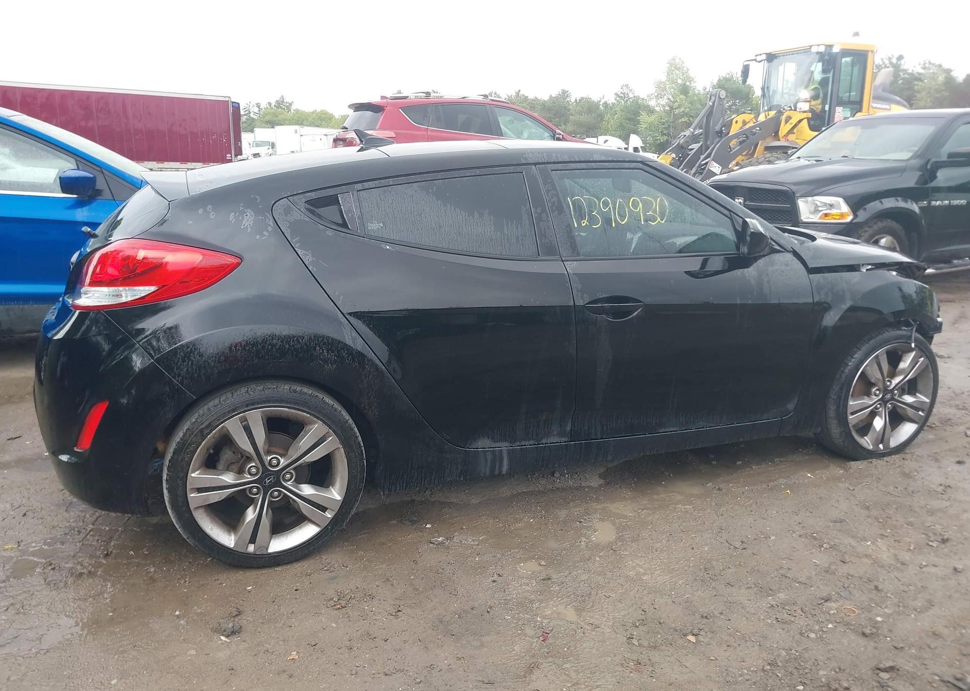 2013 HYUNDAI VELOSTER TECH
