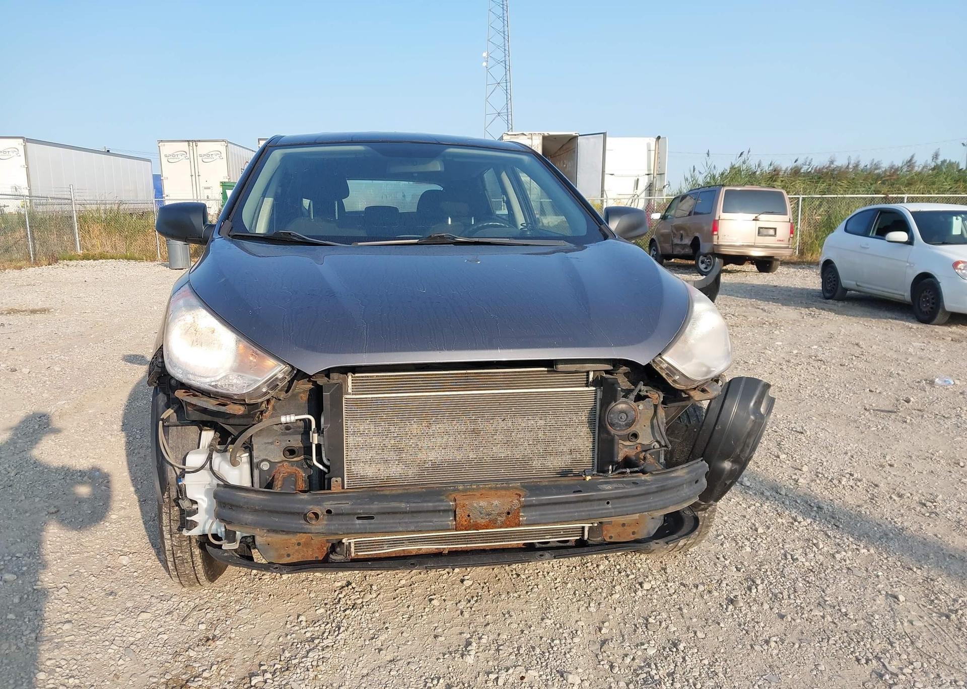 2011 HYUNDAI TUCSON