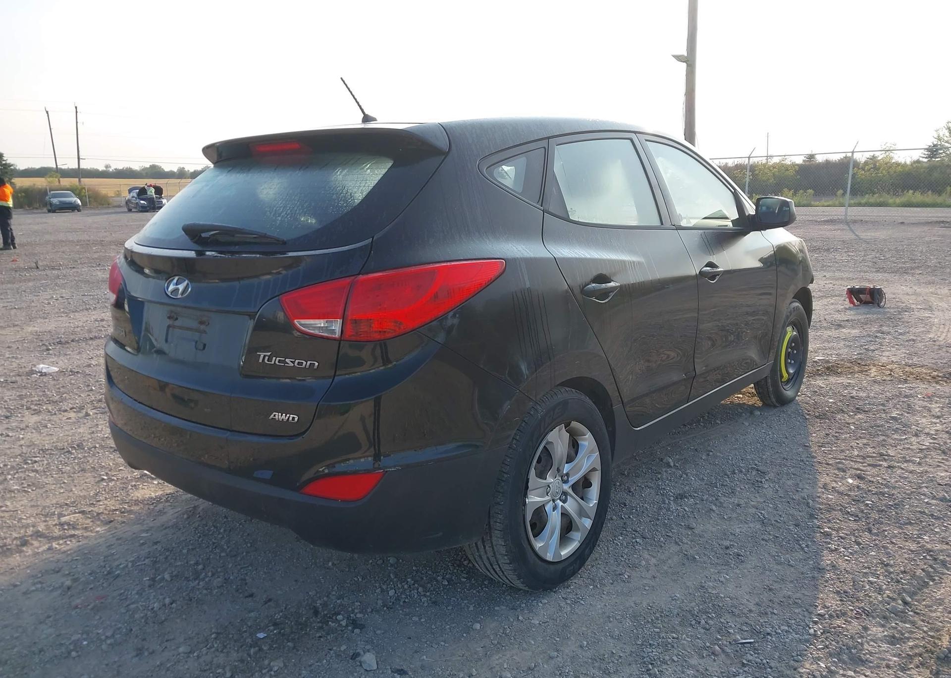 2011 HYUNDAI TUCSON