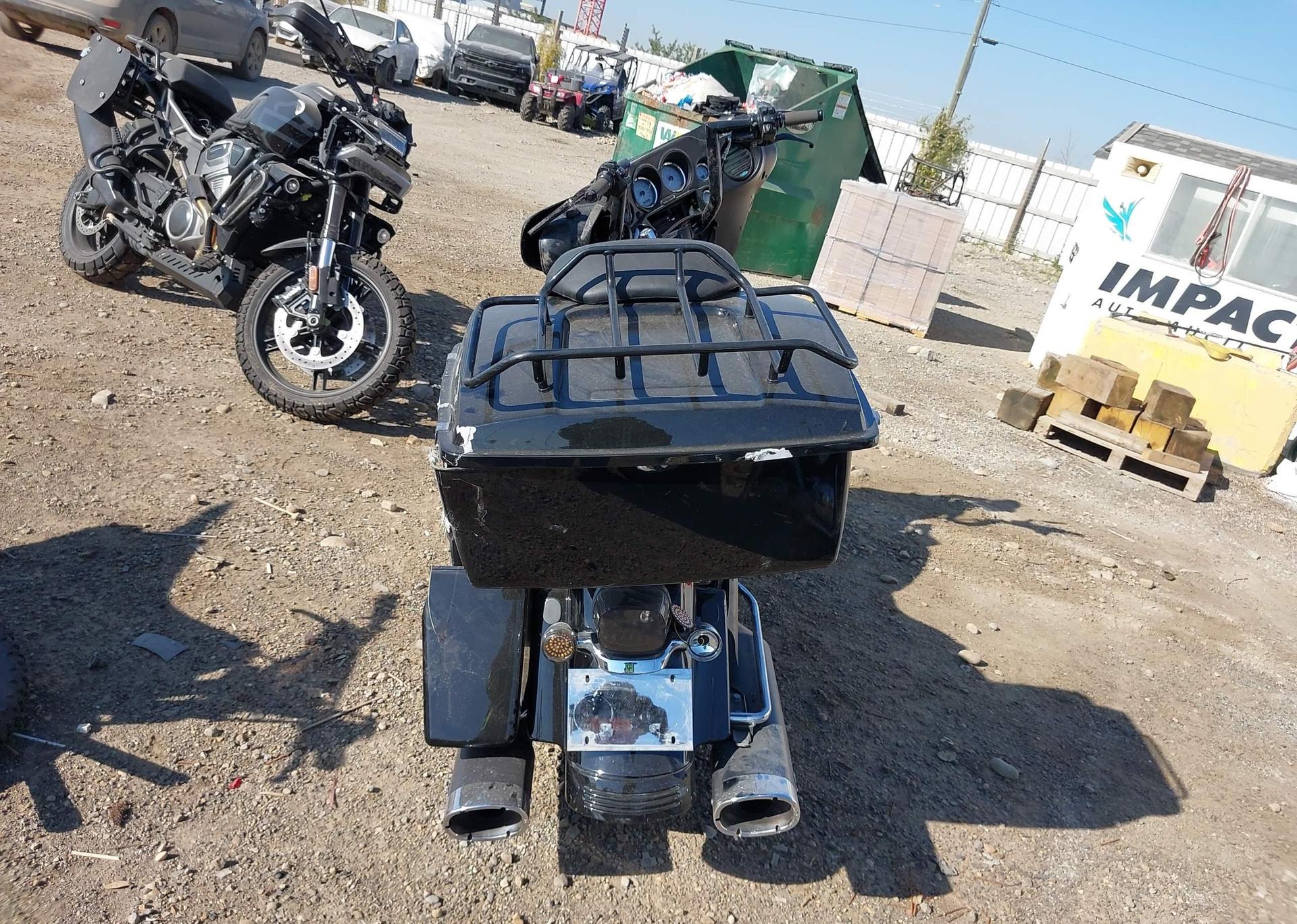 2009 HARLEY-DAVIDSON FLHX