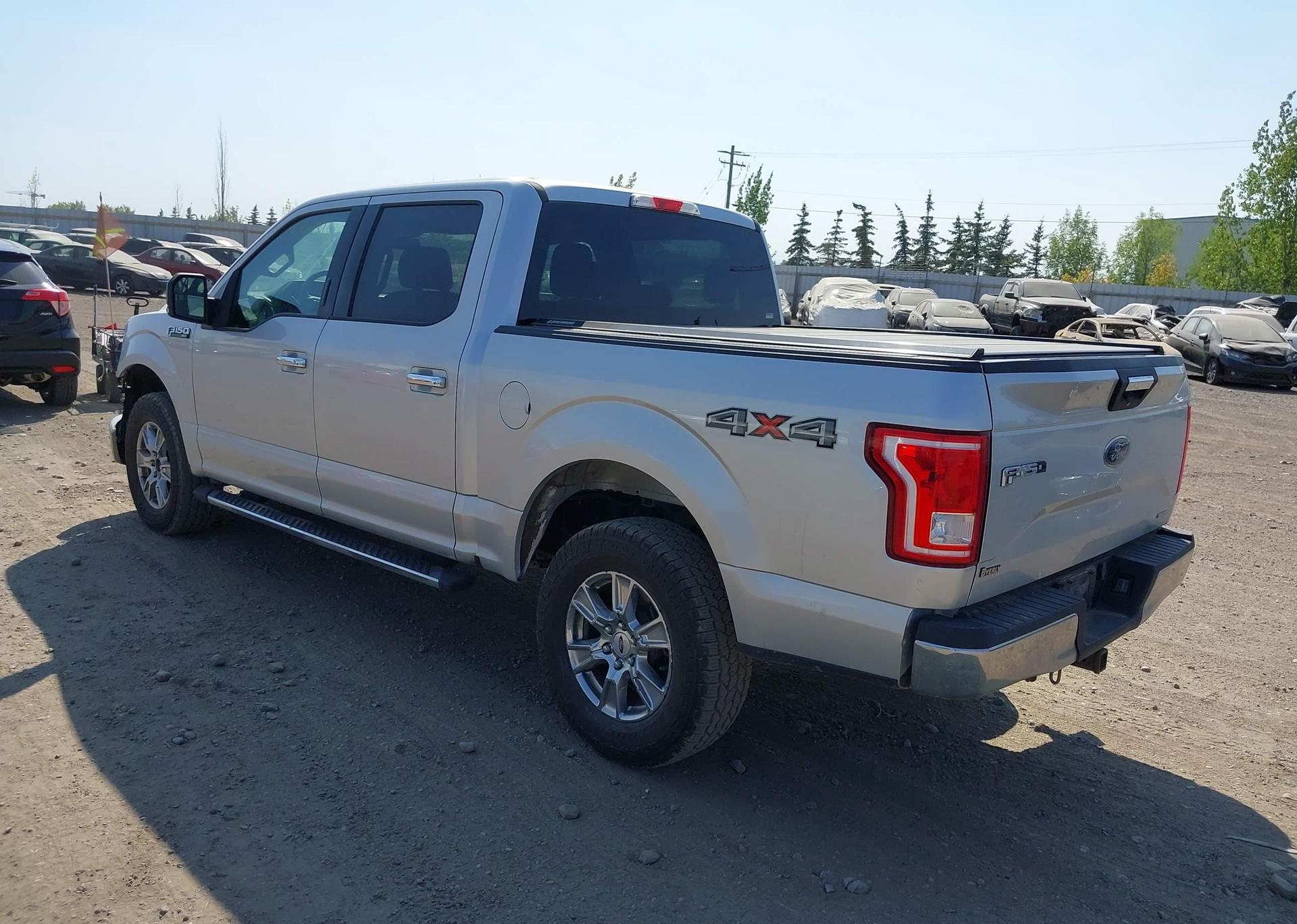 2015 FORD F-150 XLT