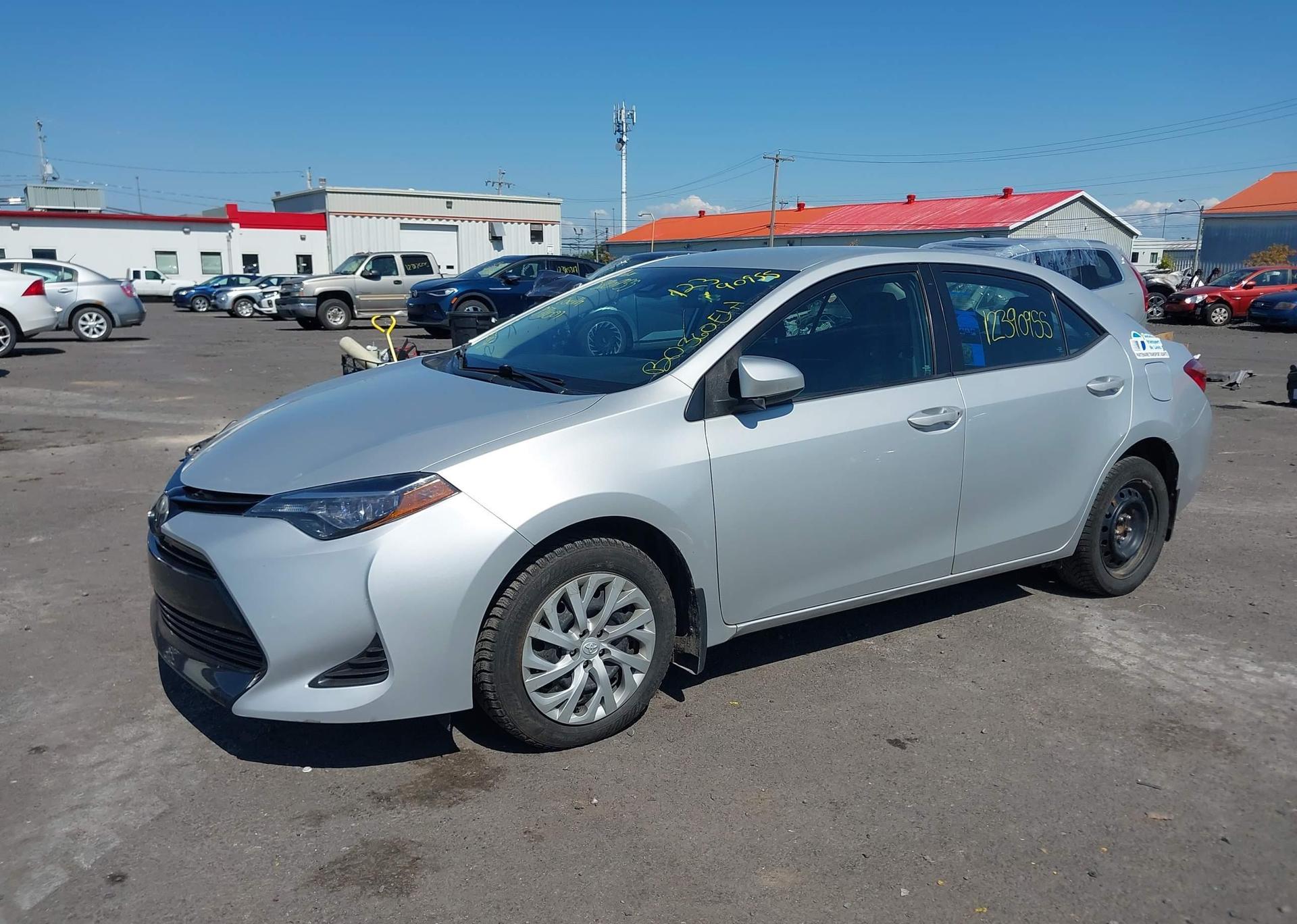 2017 TOYOTA COROLLA