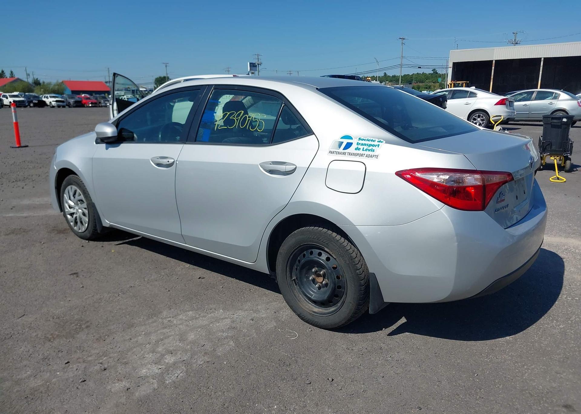 2017 TOYOTA COROLLA