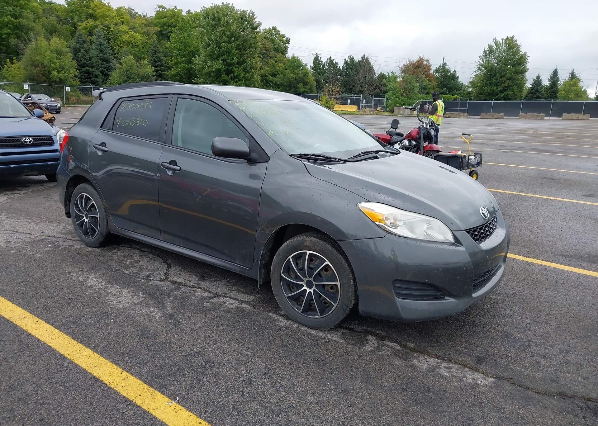 2010 TOYOTA Matrix XR