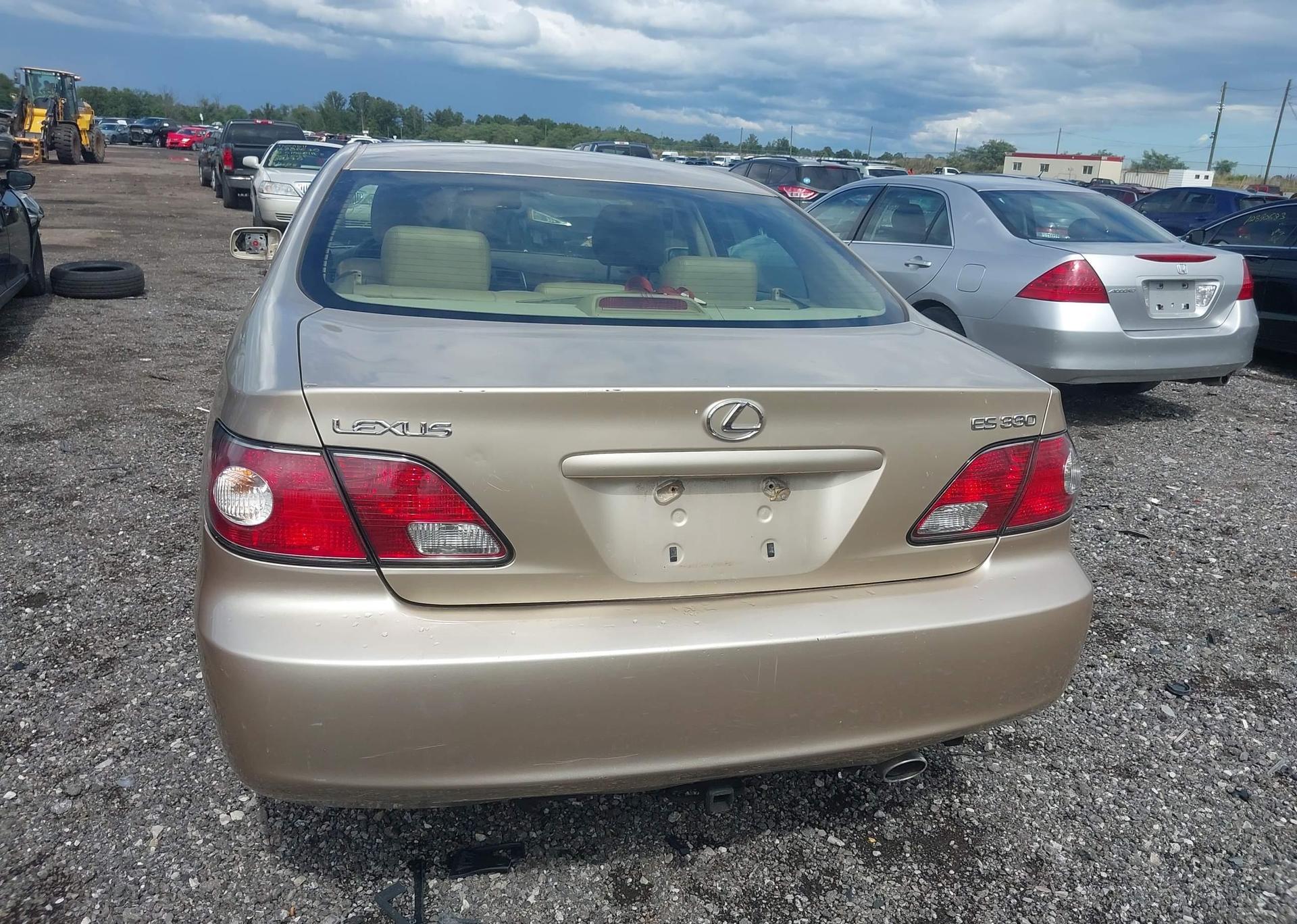 2004 LEXUS ES 330