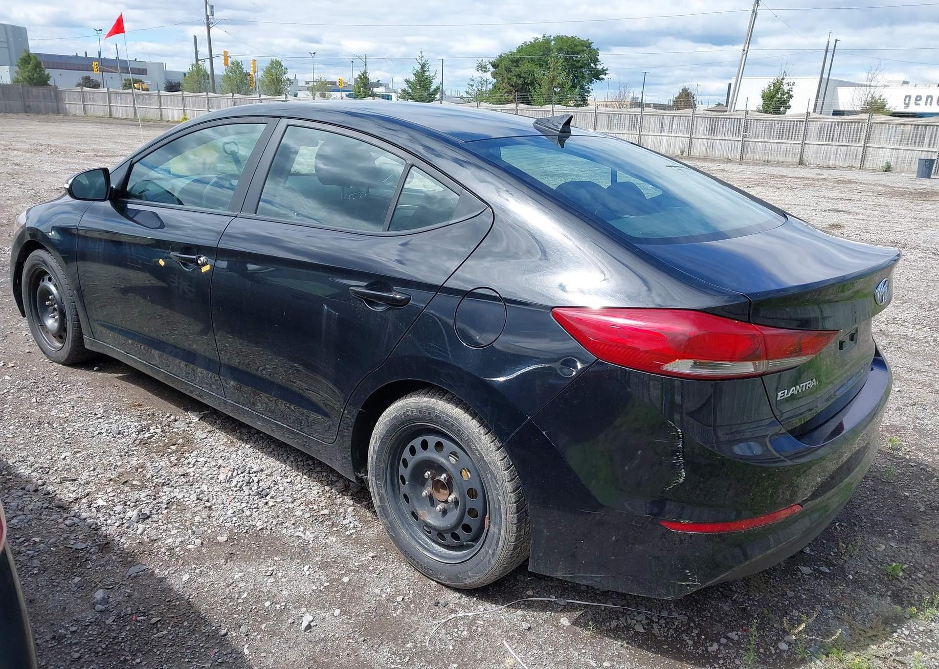 2017 HYUNDAI ELANTRA SE