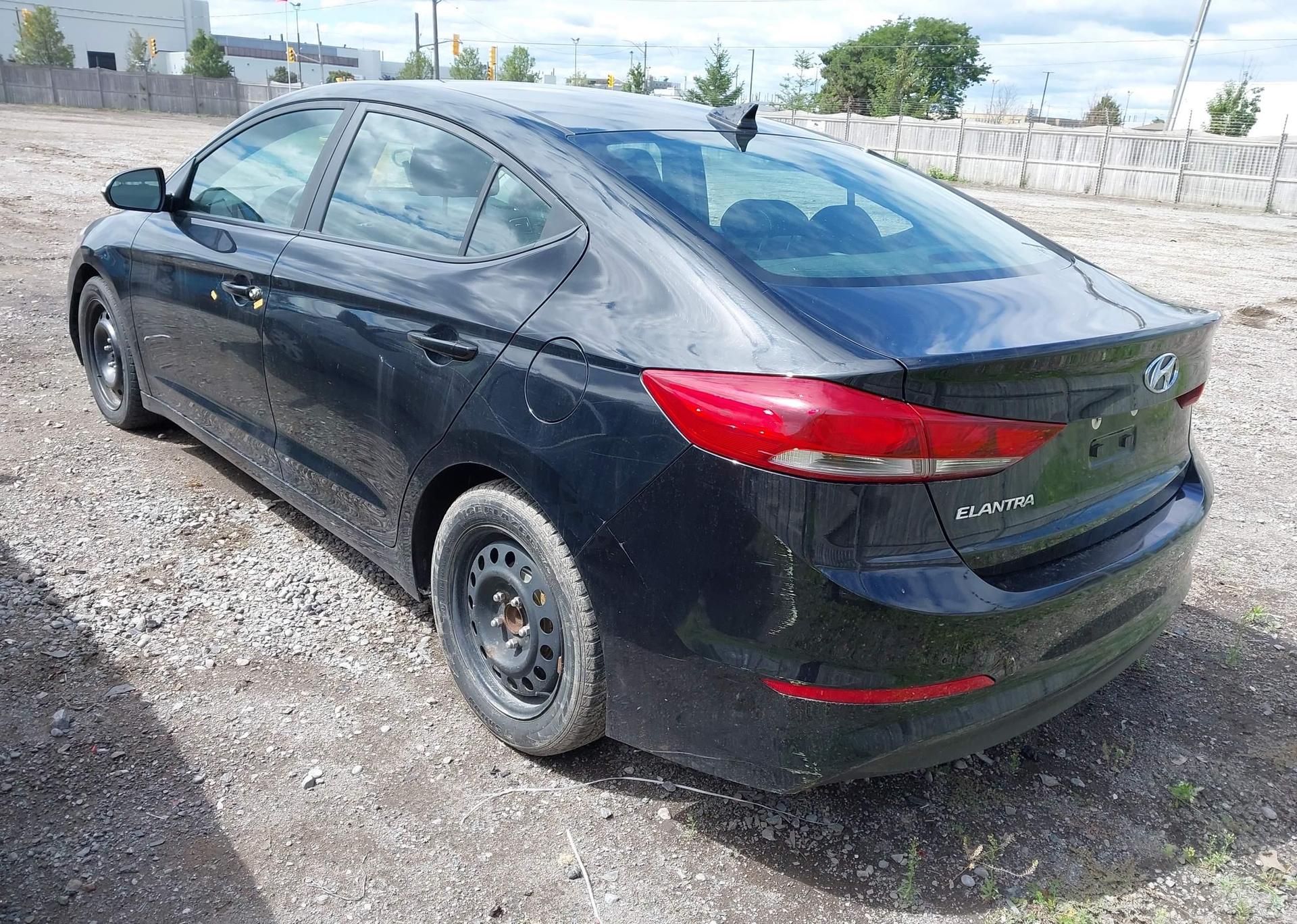 2017 HYUNDAI ELANTRA SE