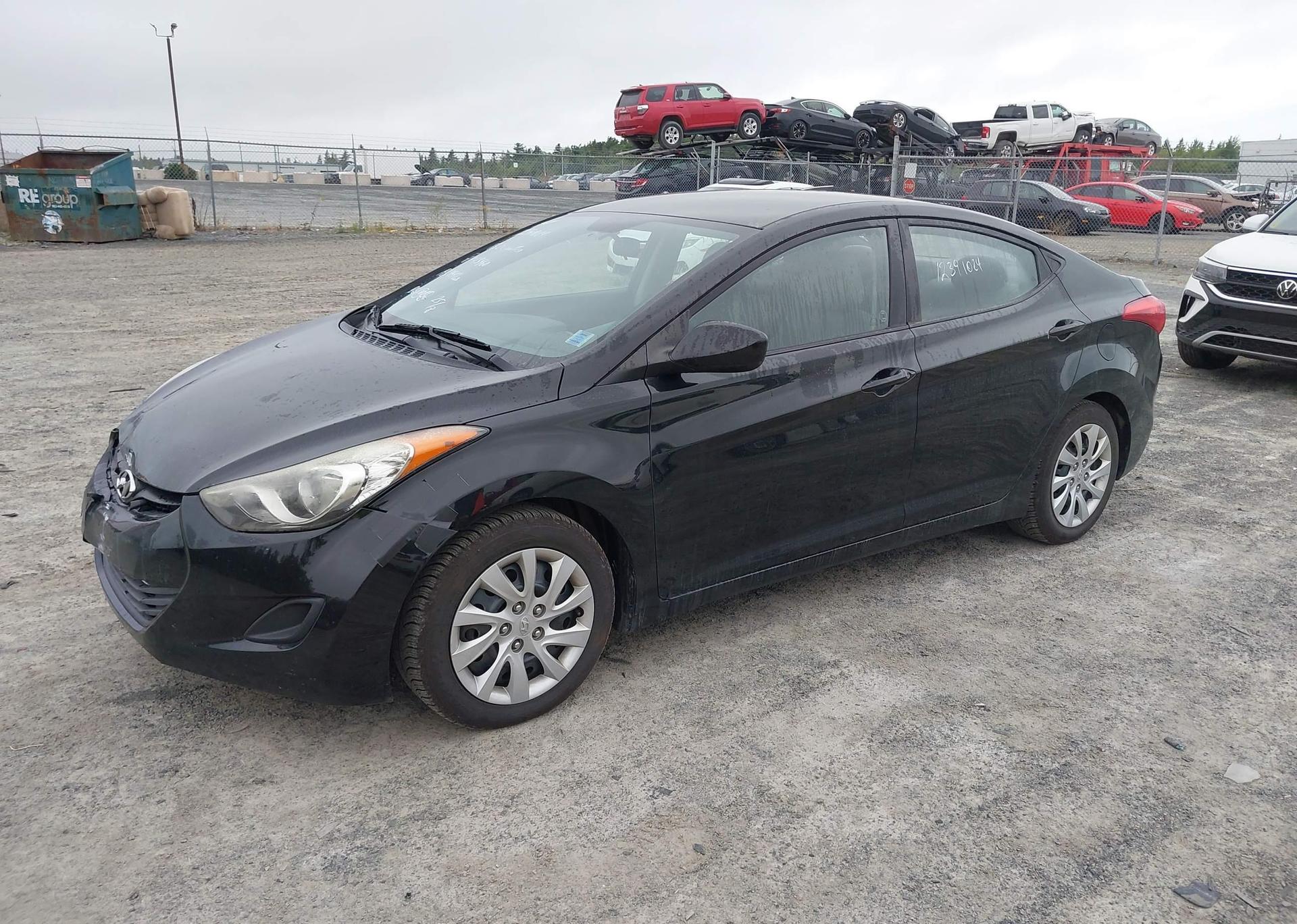 2013 HYUNDAI ELANTRA GL