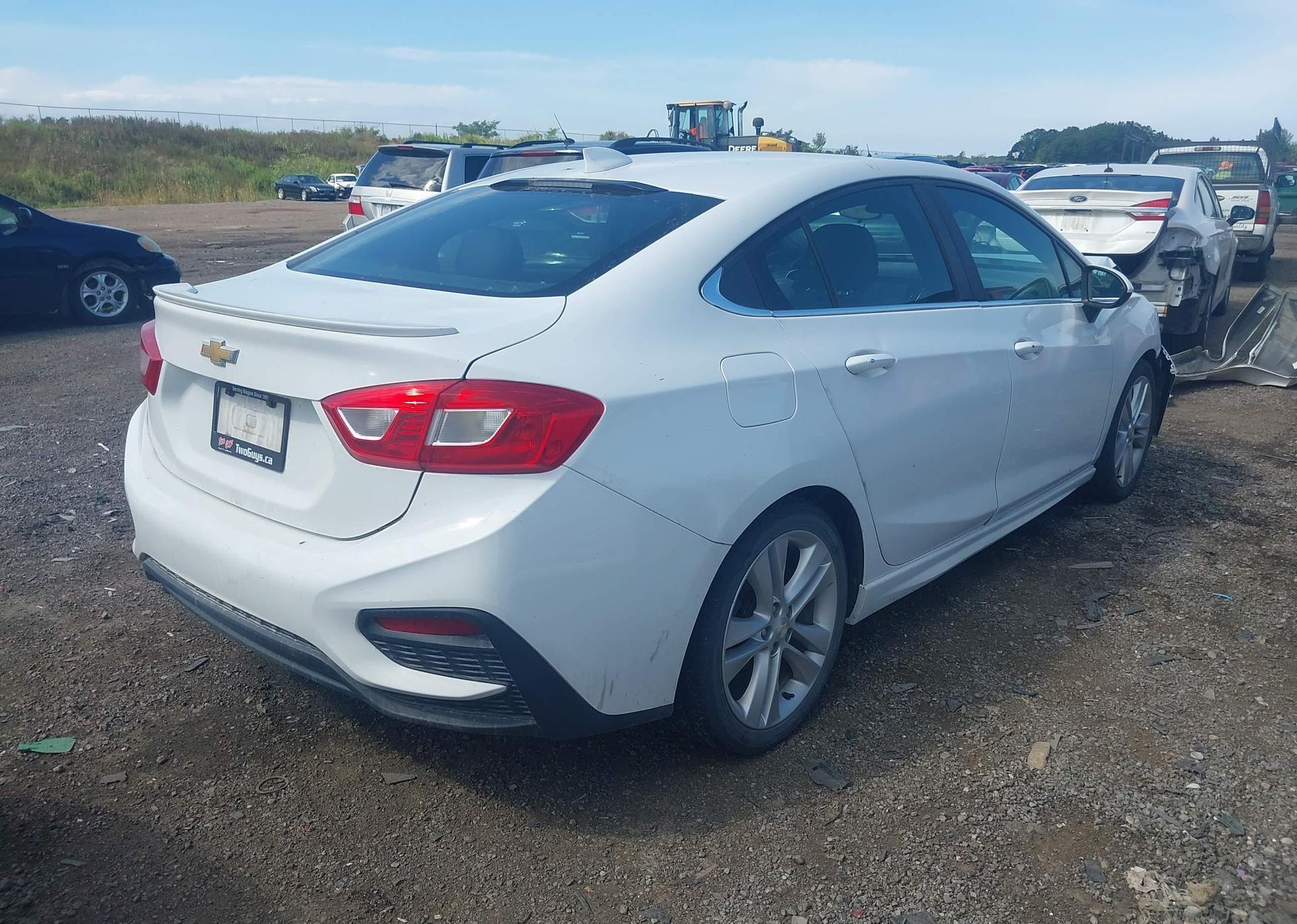 2016 CHEVROLET CRUZE LT