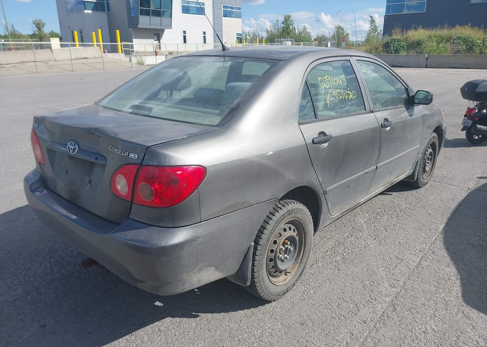 2005 TOYOTA COROLLA CE