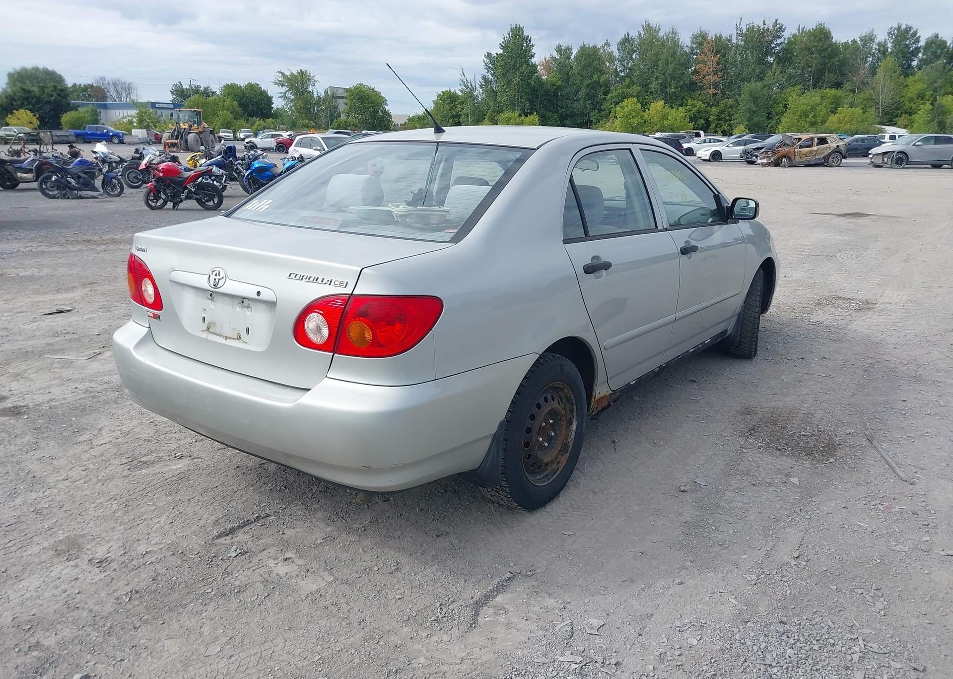 2004 TOYOTA COROLLA CE