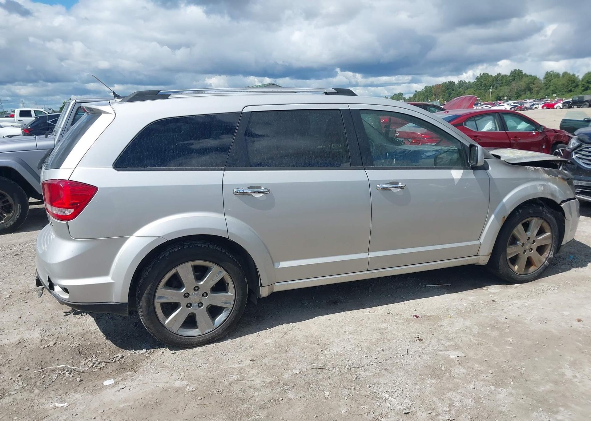 2011 DODGE JOURNEY R