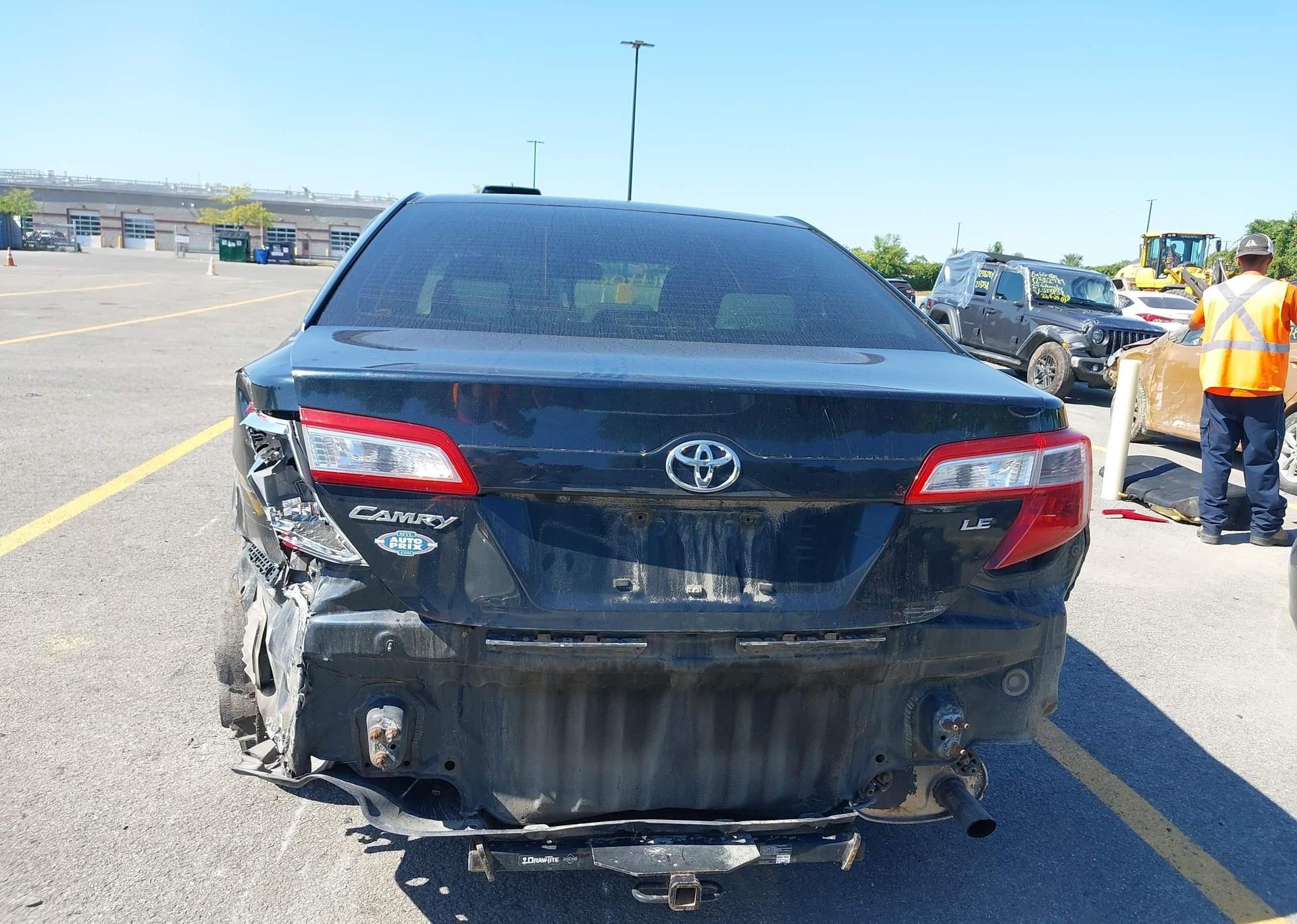 2014 TOYOTA CAMRY L