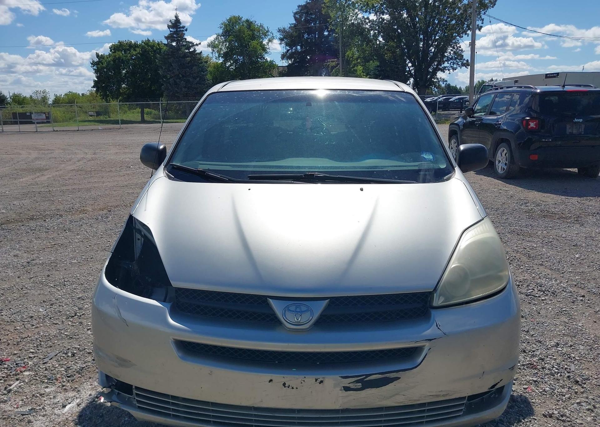 2005 TOYOTA SIENNA CE