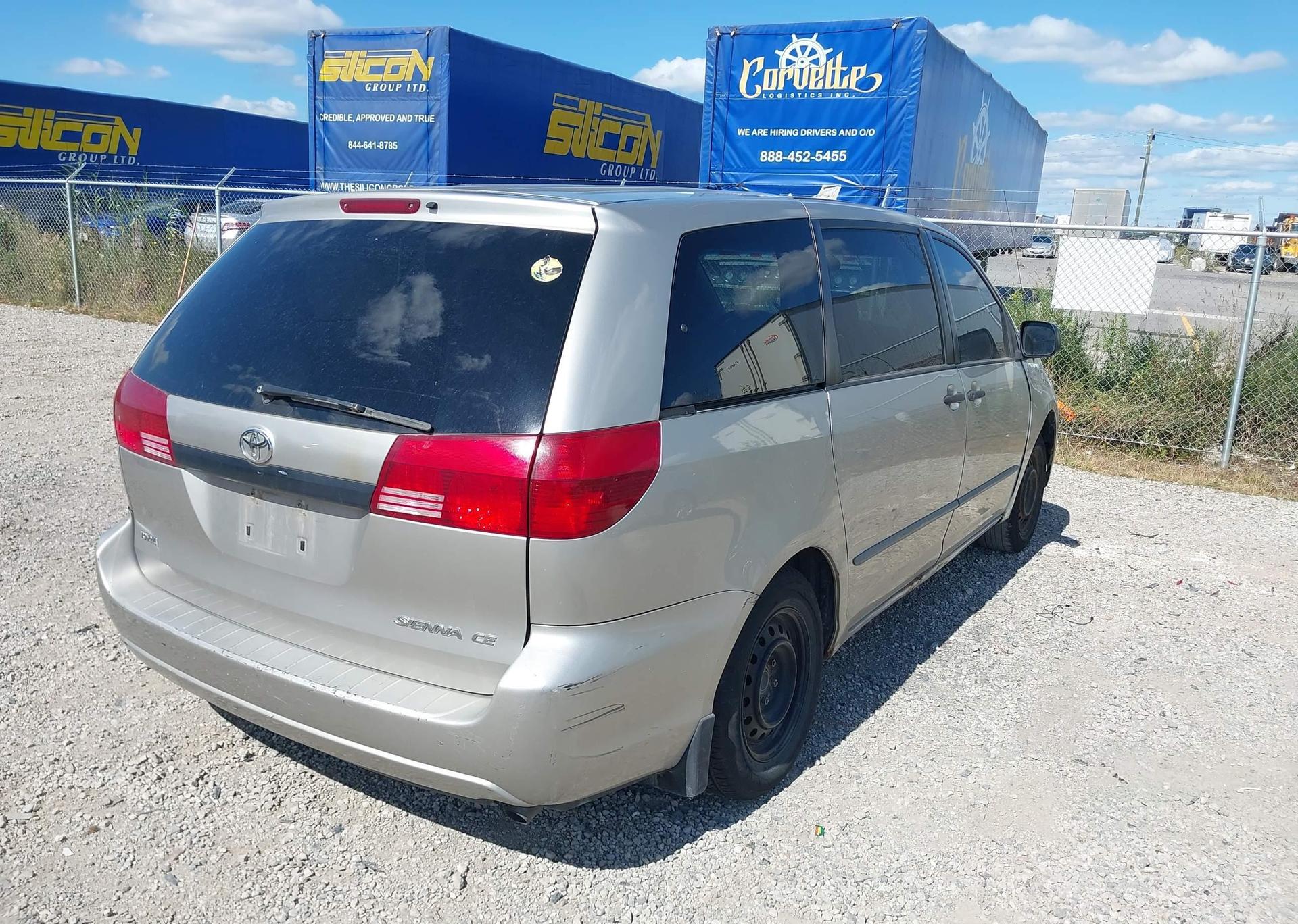 2005 TOYOTA SIENNA CE