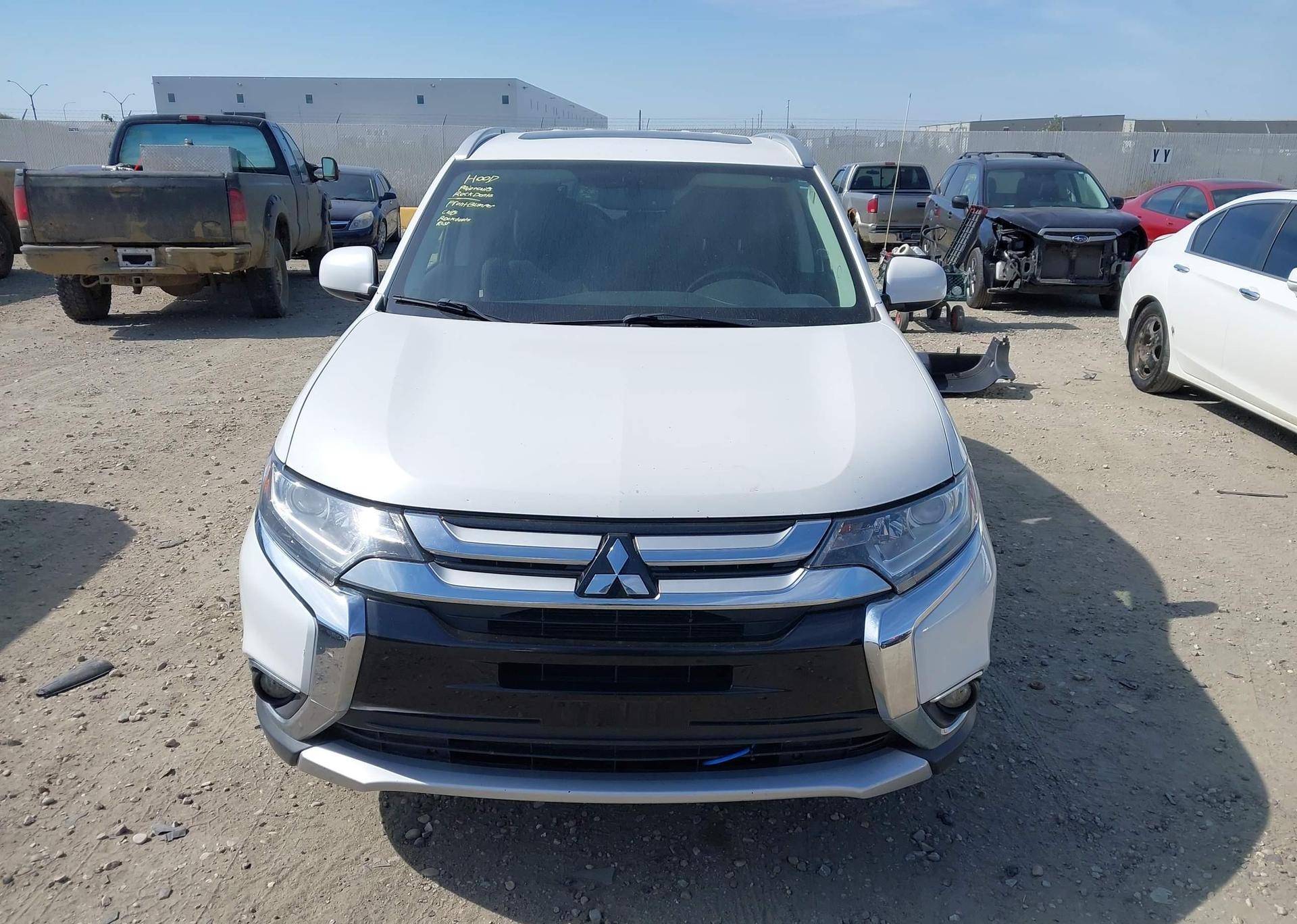 2016 MITSUBISHI OUTLANDER ES