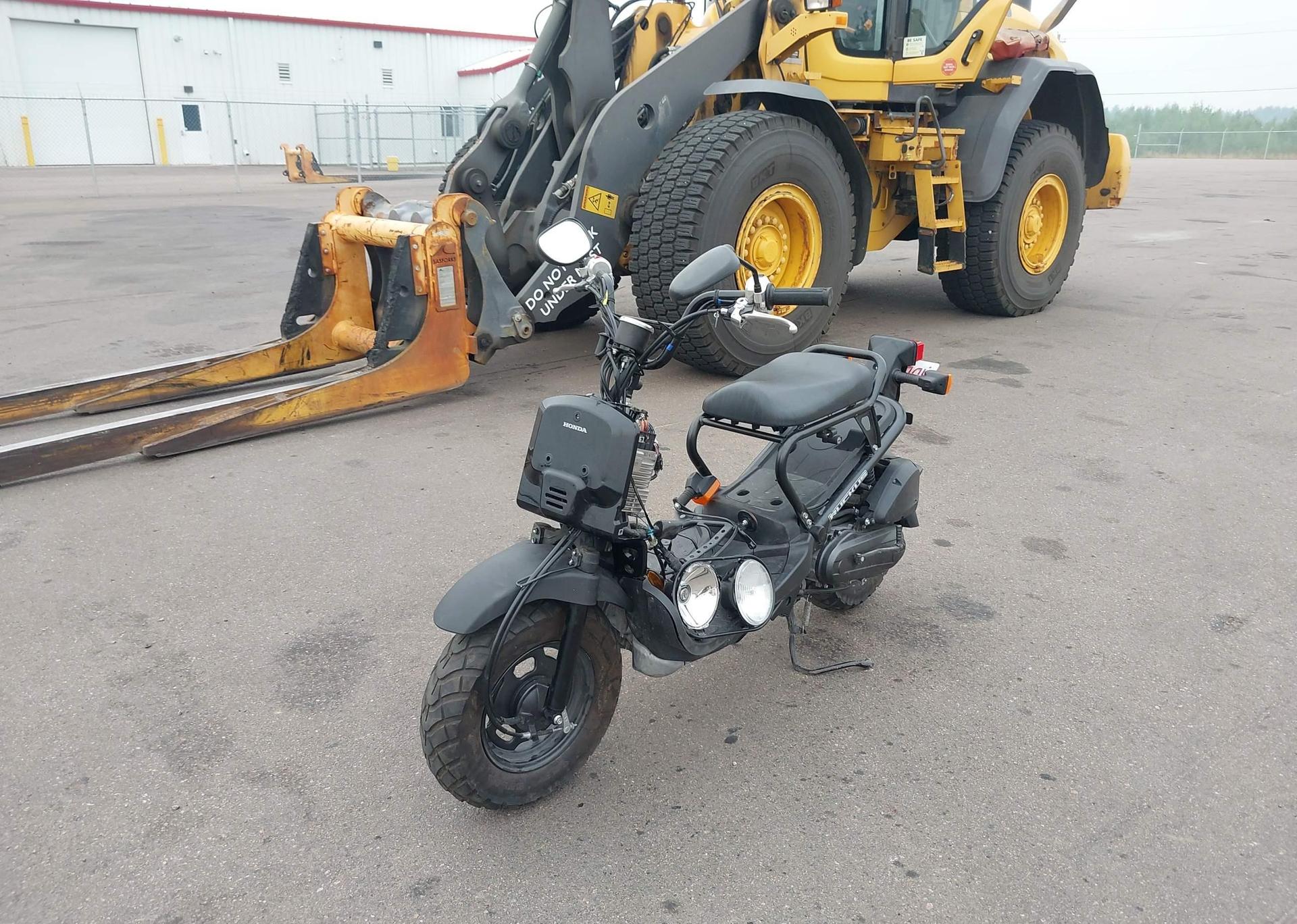 2024 HONDA NPS50