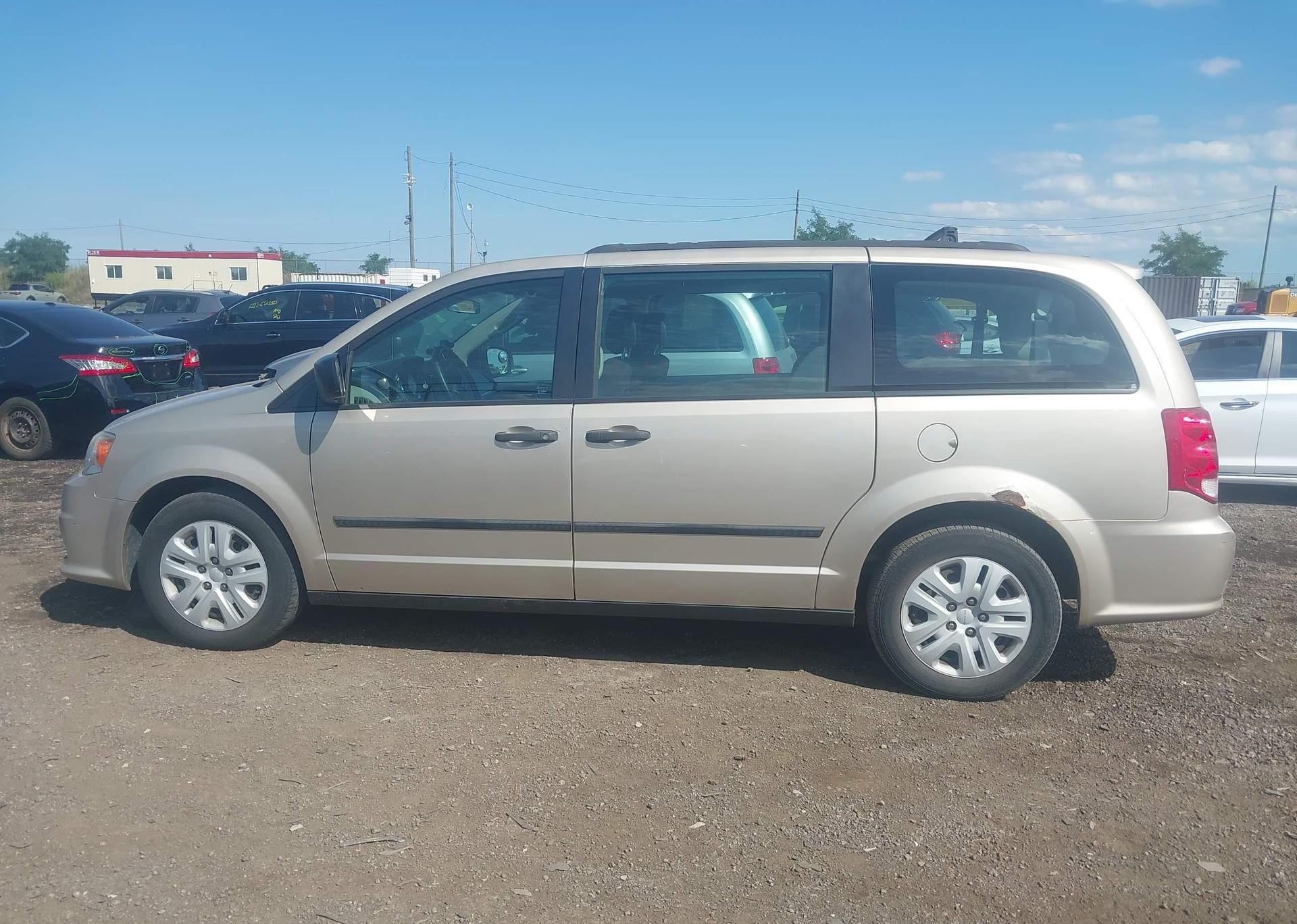 2013 DODGE GRAND CARAVAN SE