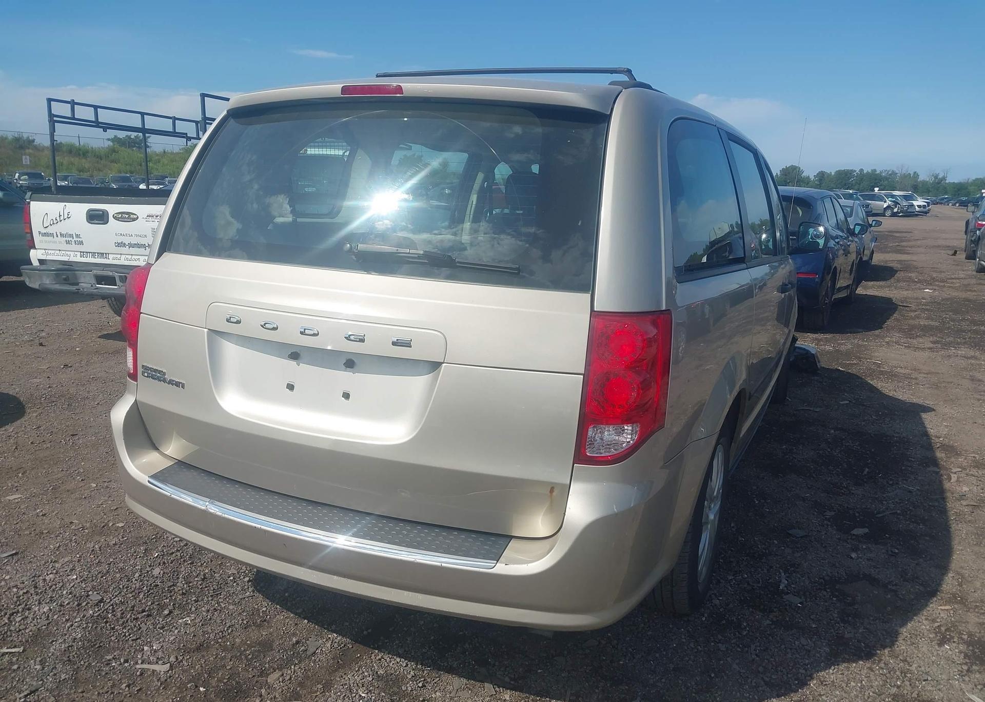 2013 DODGE GRAND CARAVAN SE