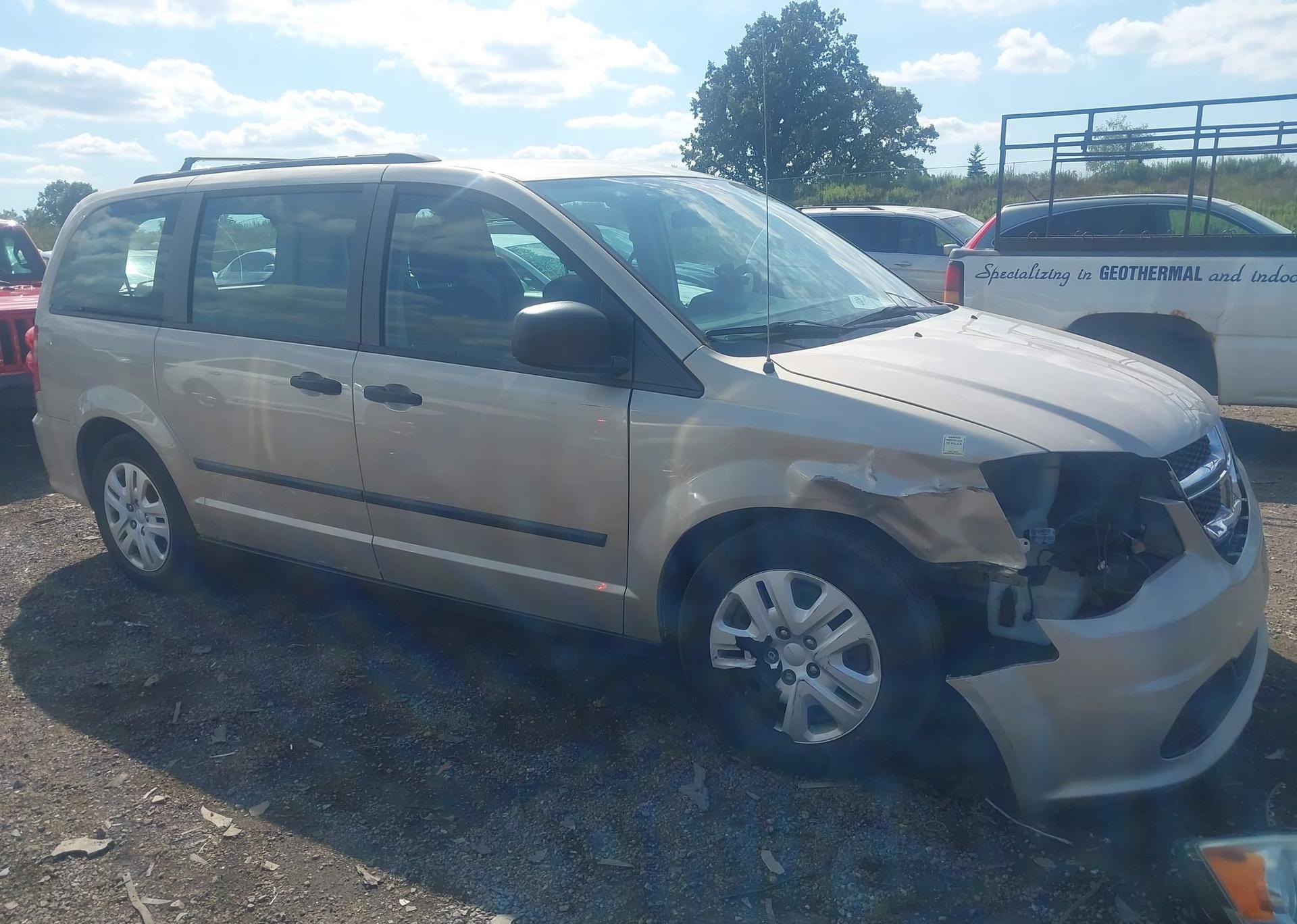 2013 DODGE GRAND CARAVAN SE