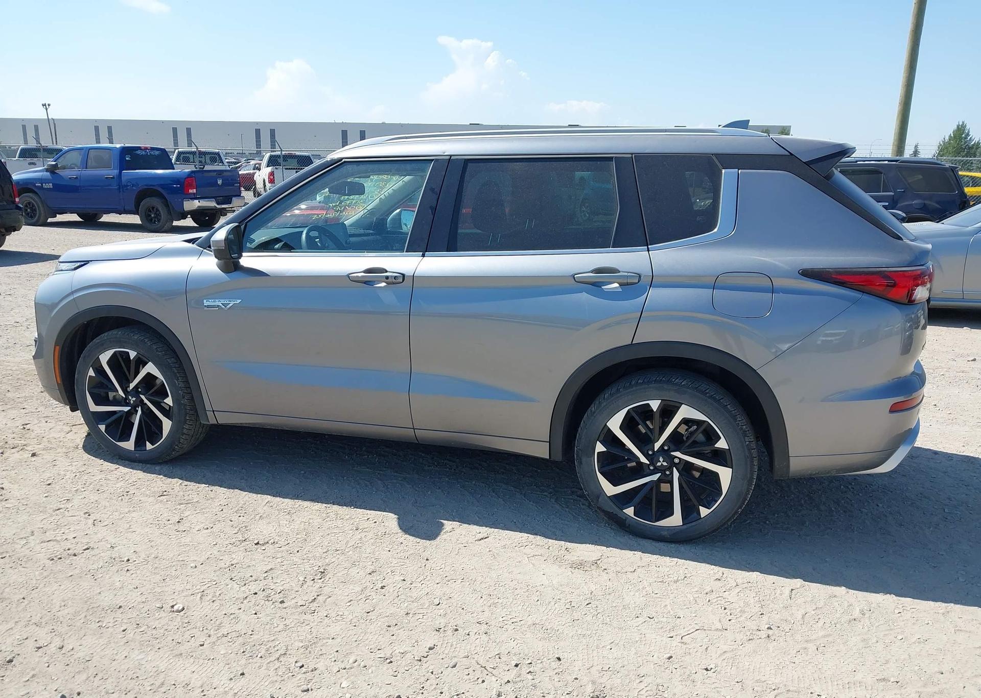 2023 MITSUBISHI OUTLANDER SEL