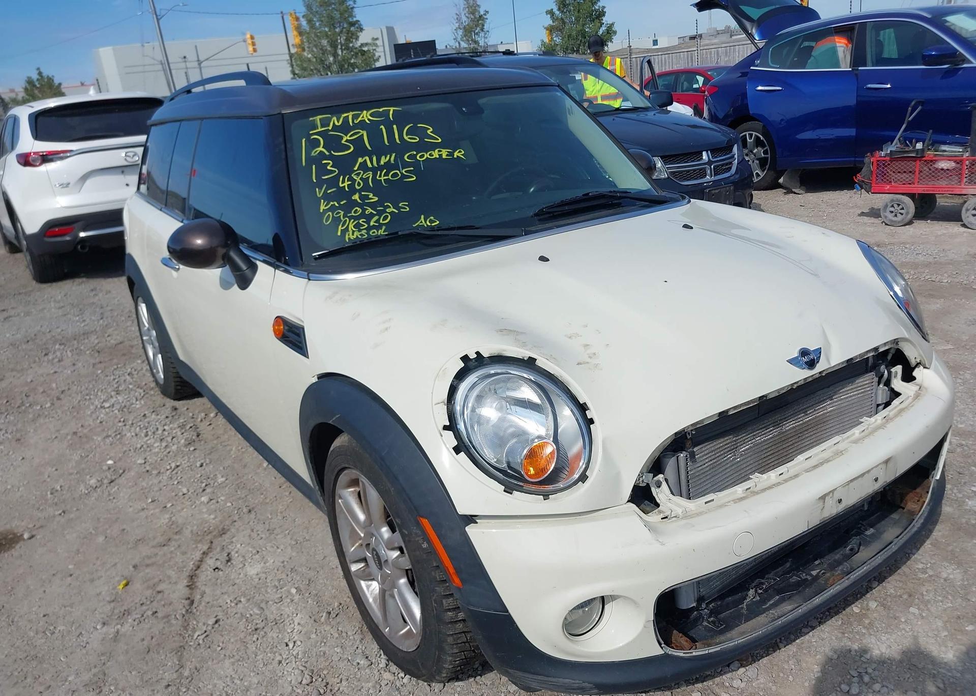 2013 MINI CLUBMAN COOPER