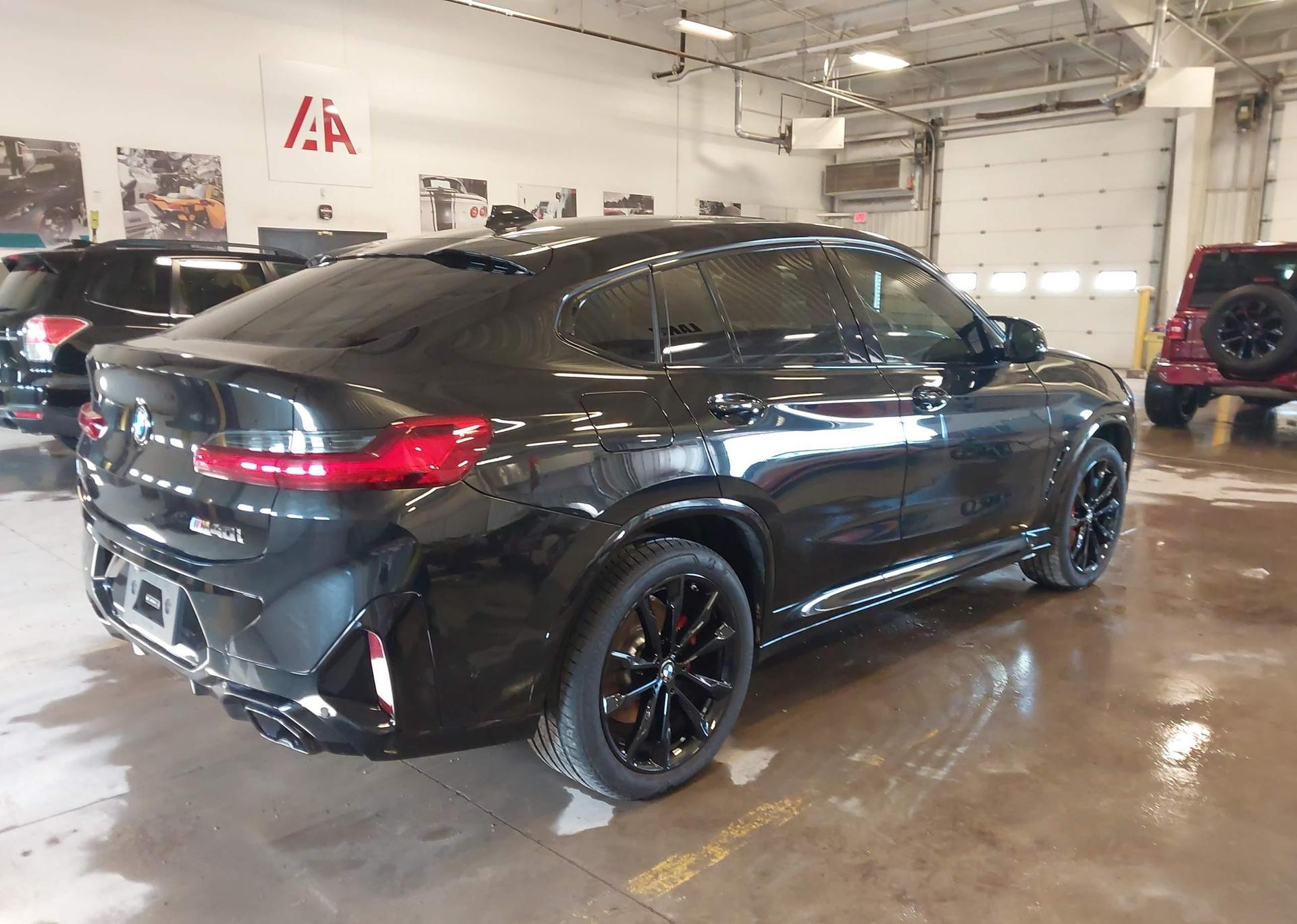2025 BMW X4 M40I