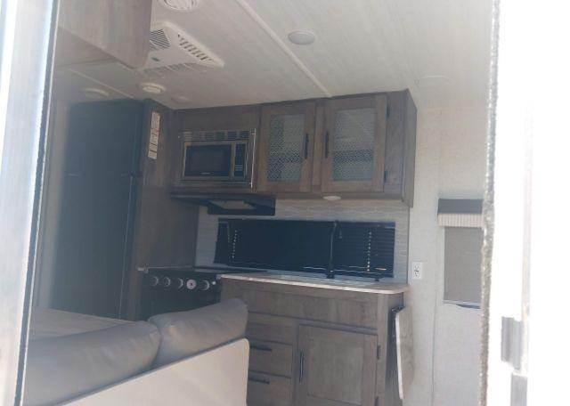 2021 FOREST RIVER WILDWOOD TRAVEL TRAILER
