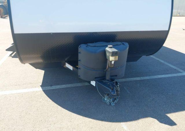 2021 FOREST RIVER WILDWOOD TRAVEL TRAILER