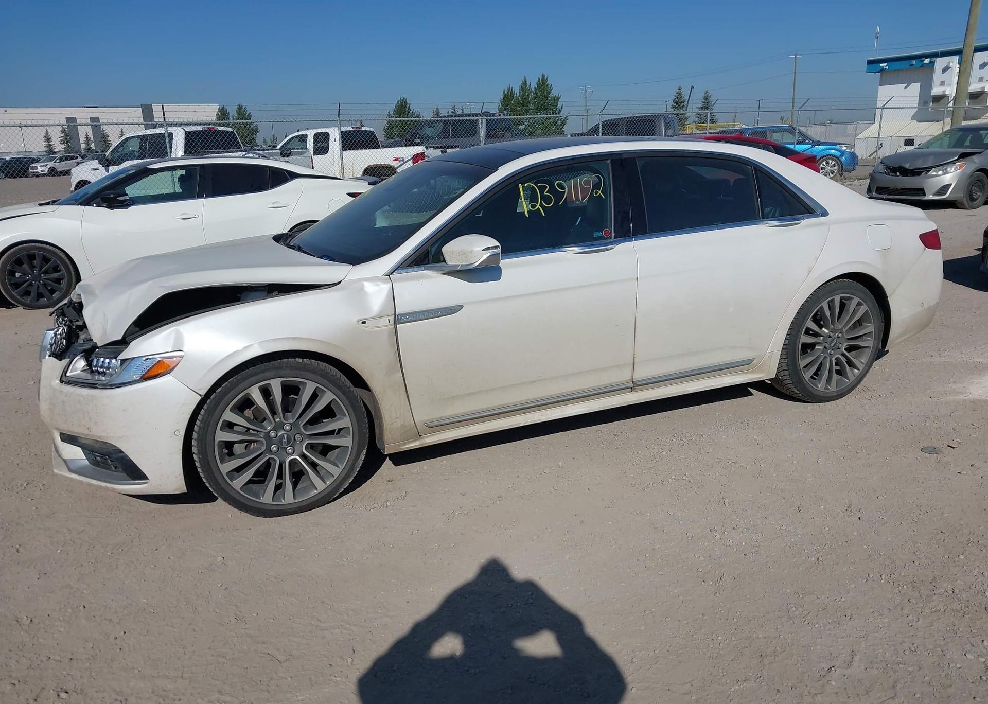 2017 LINCOLN CONTINENTAL RESERVE