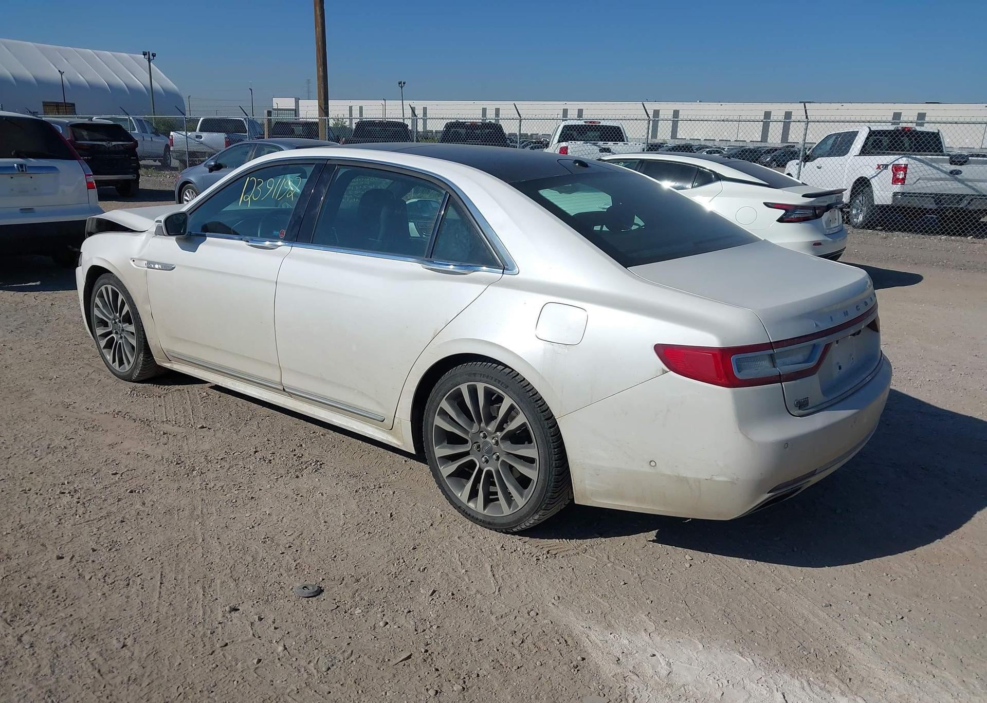 2017 LINCOLN CONTINENTAL RESERVE