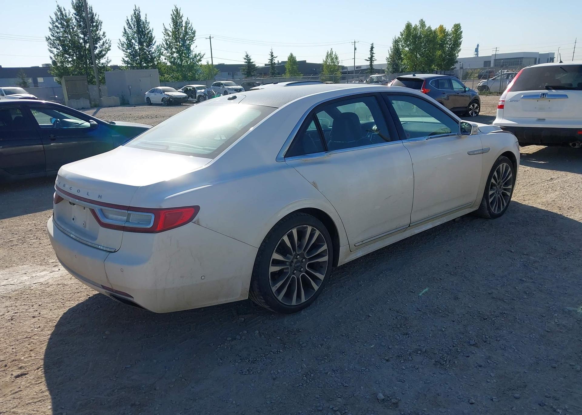 2017 LINCOLN CONTINENTAL RESERVE
