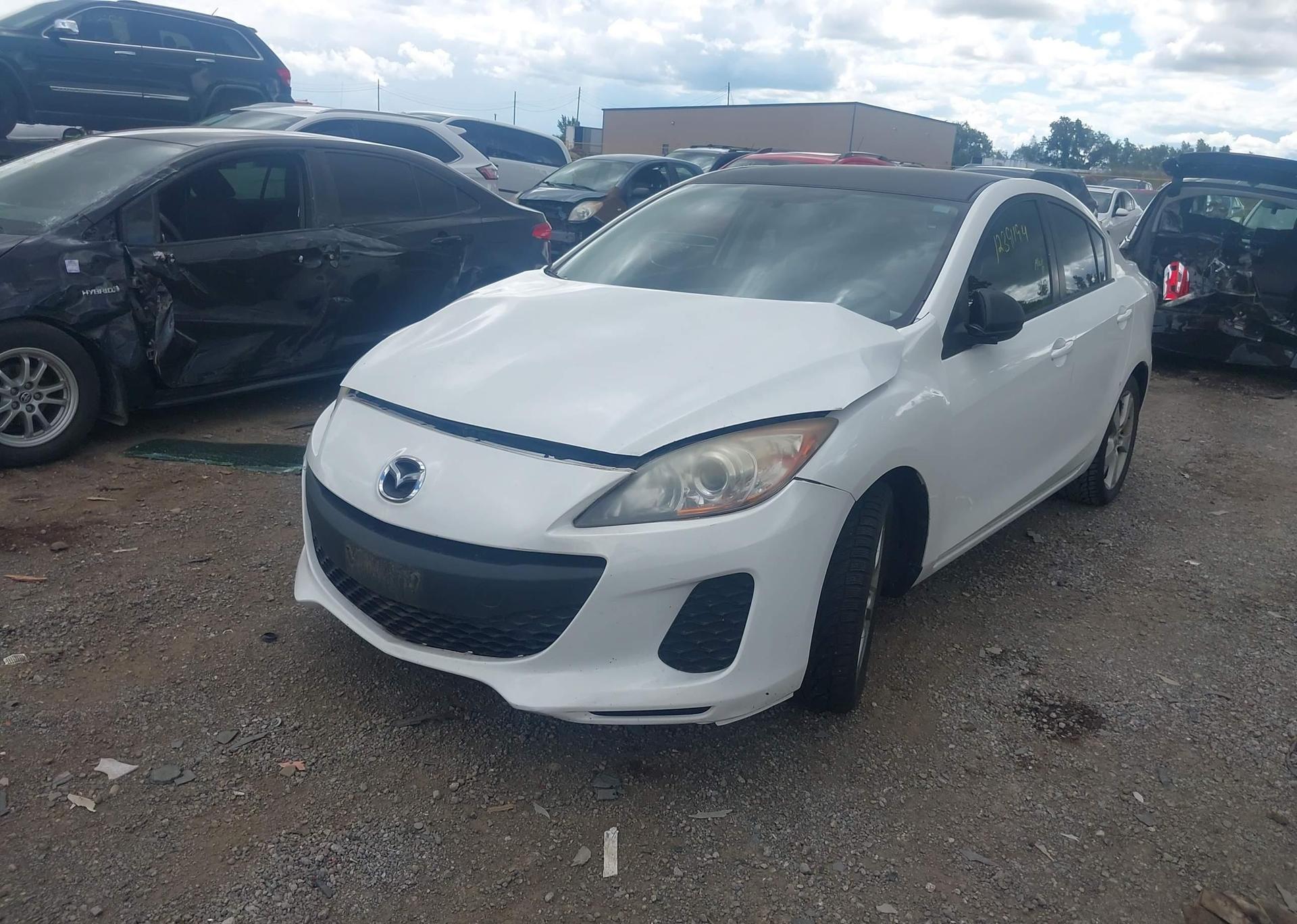 2012 MAZDA 3 I