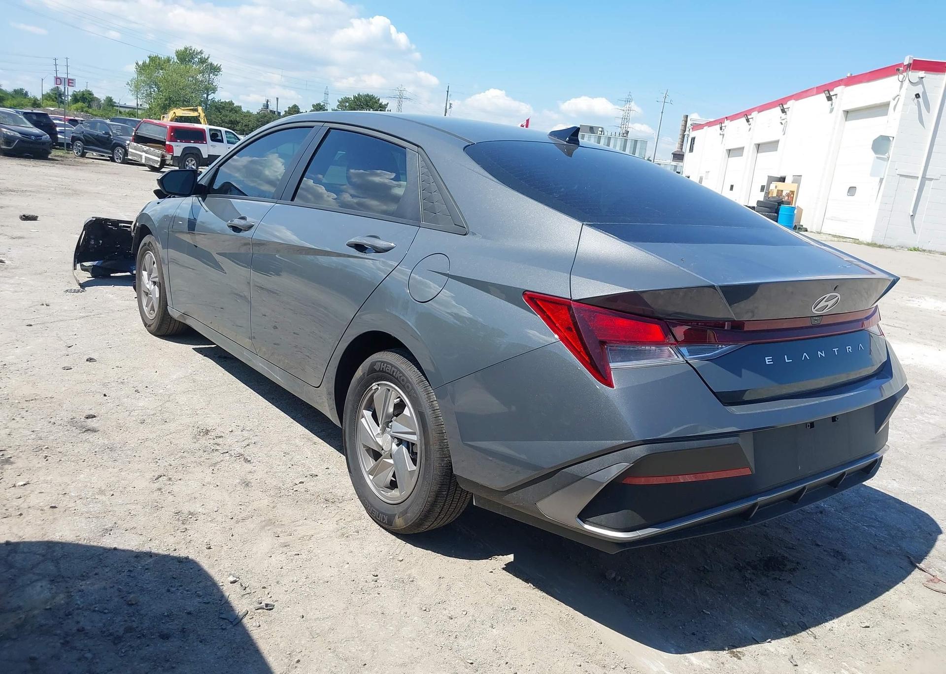 2025 HYUNDAI ELANTRA ESSENTIAL