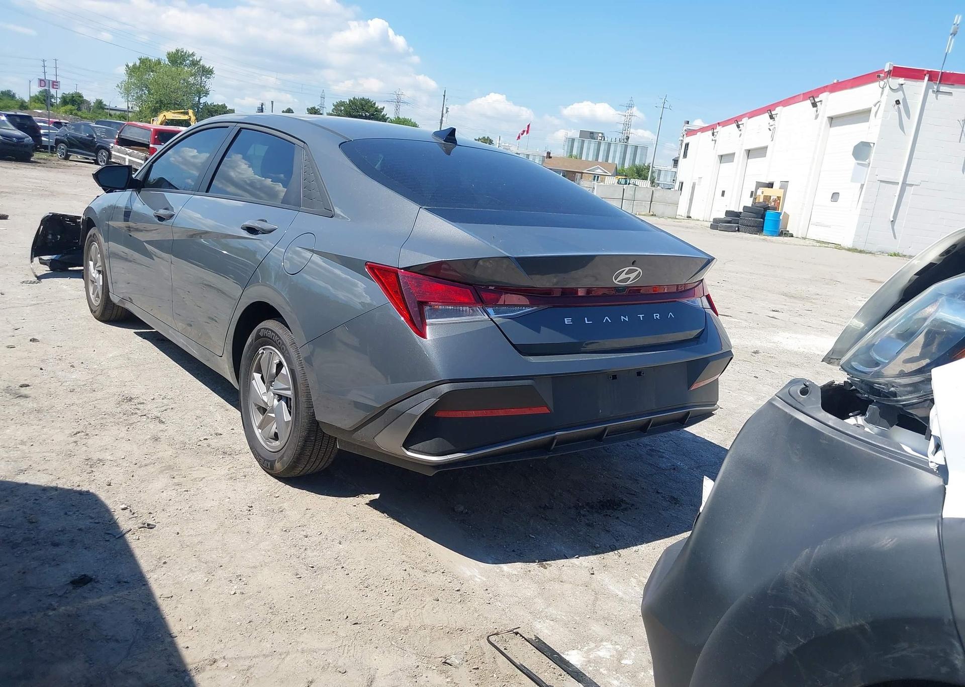 2025 HYUNDAI ELANTRA ESSENTIAL