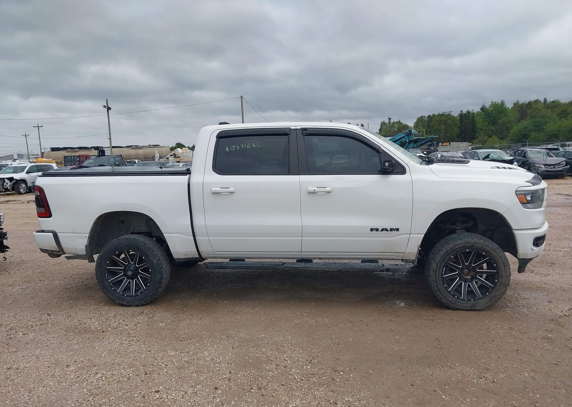 2022 RAM 1500 SPORT