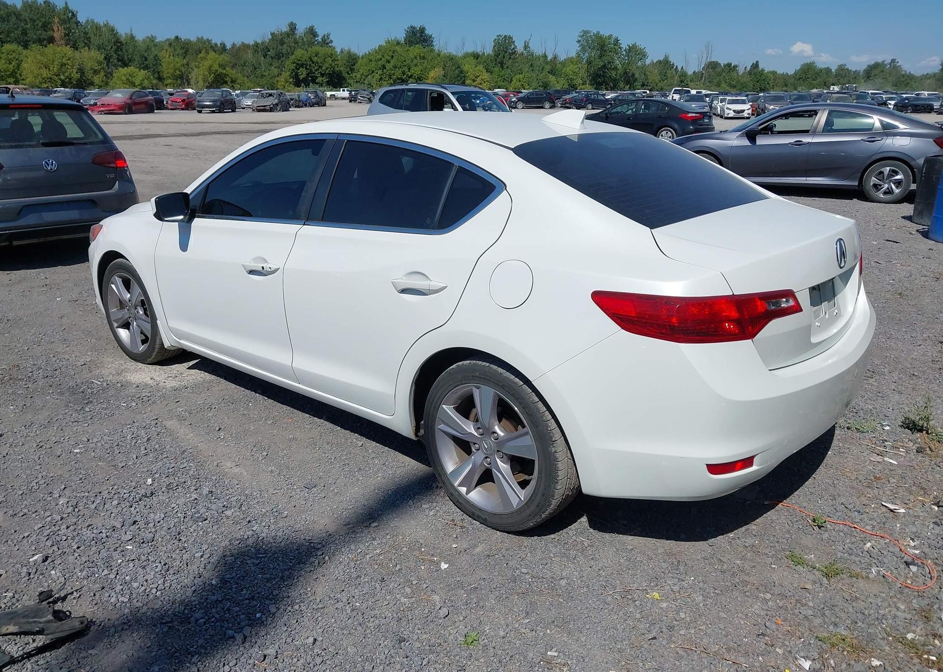 2013 ACURA ILX 24 PREMIUM