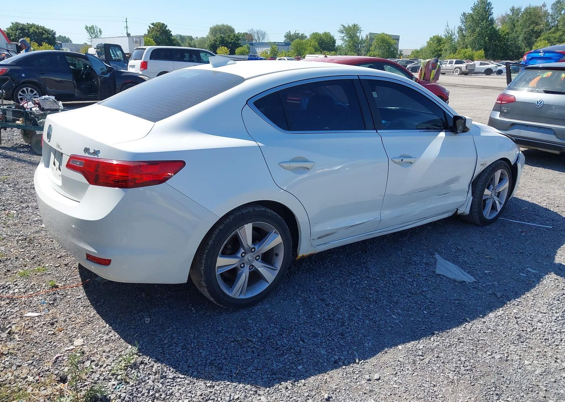 2013 ACURA ILX 24 PREMIUM